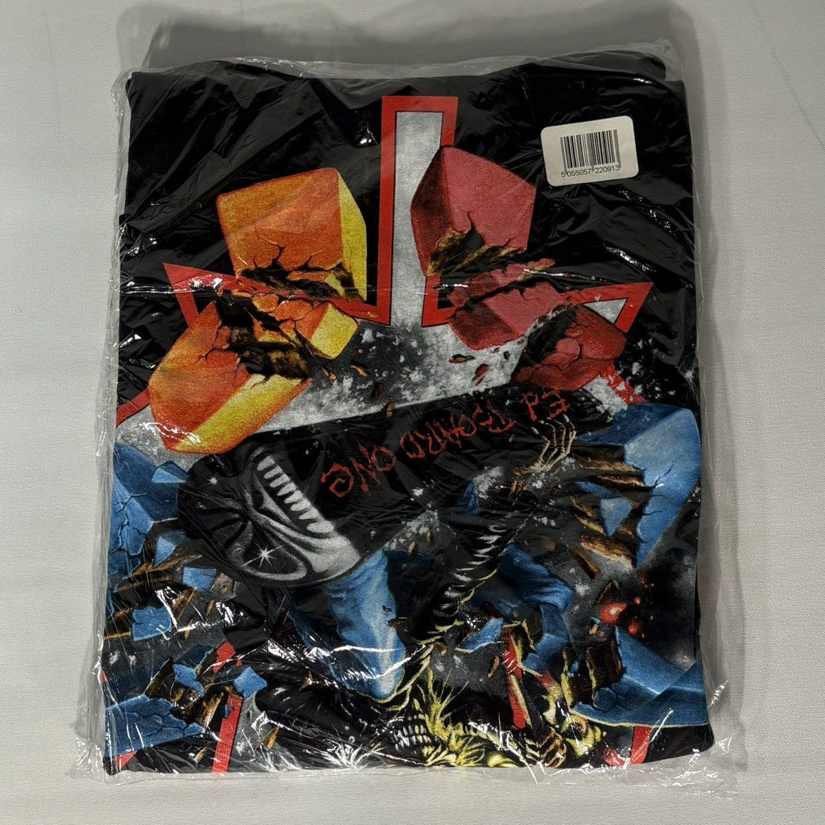Iron Maiden 2010 Iron Maiden The Final Frontier Canada Tour T-Shirt 3XL Size US XXL / EU 58 / 5 - 12 Thumbnail