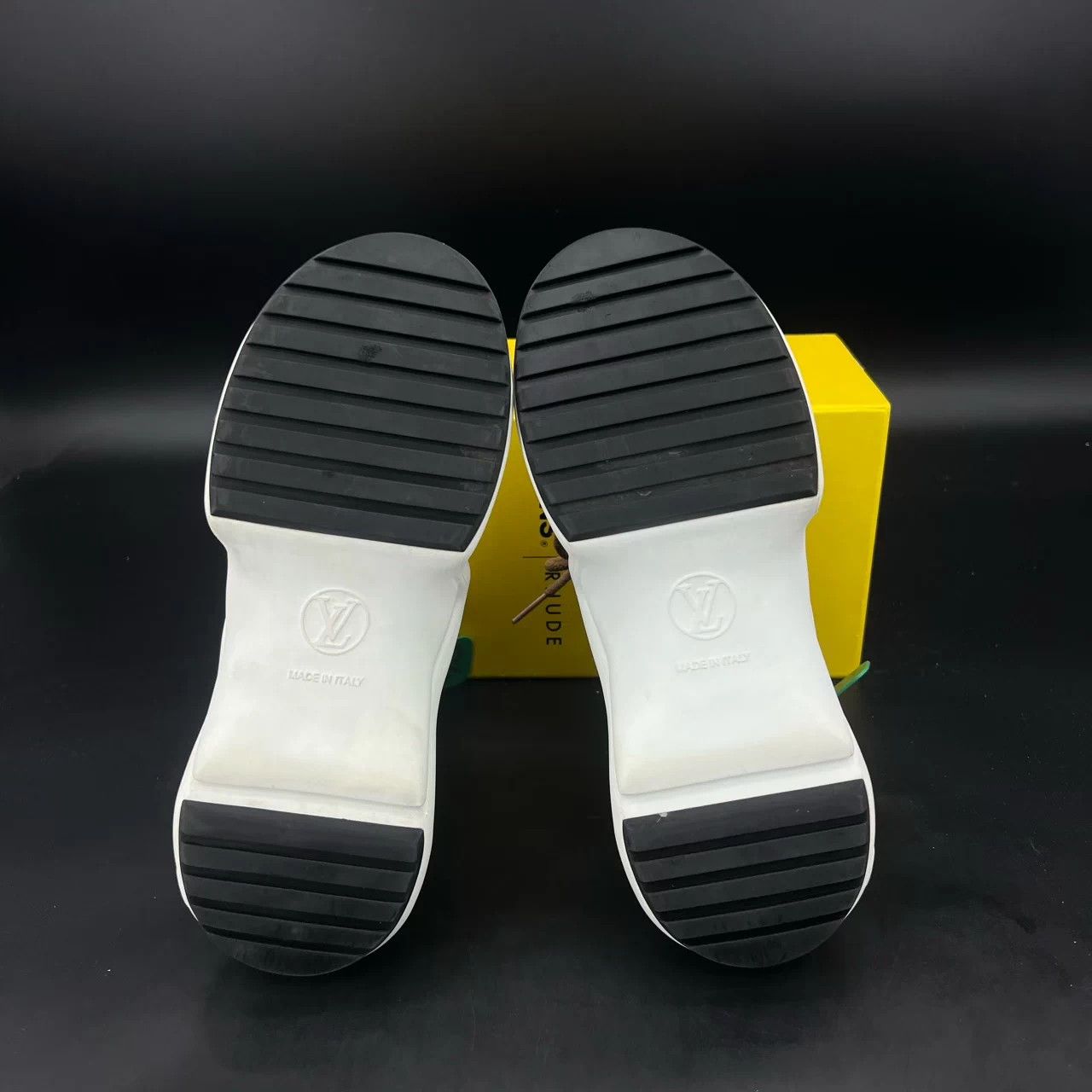 Louis Vuitton LV Archlight Sneaker White/Gray/Black 35.5 Worn 2x Size US 5 / IT 35 - 6 Thumbnail