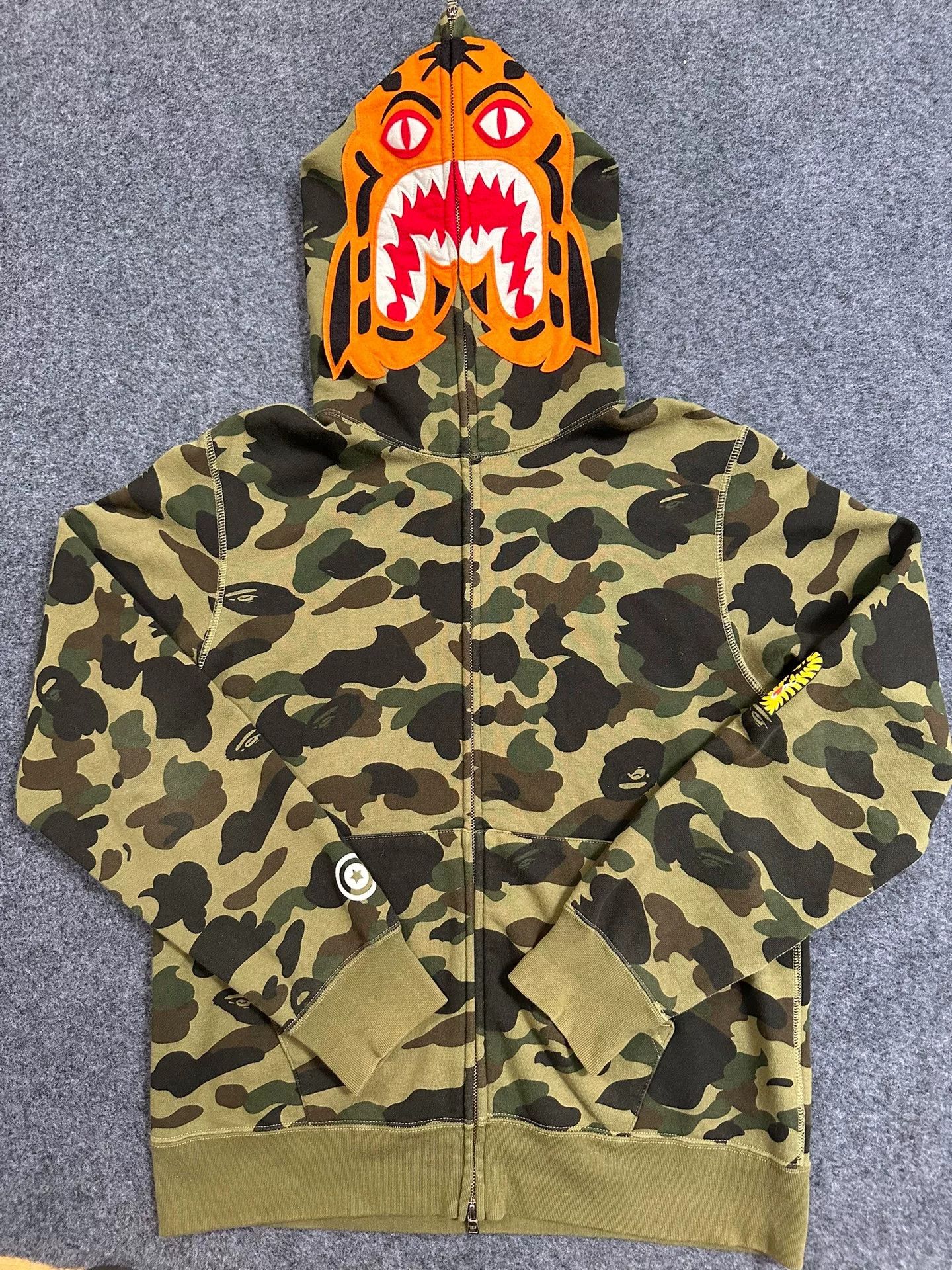 Bape Bape Multi Shark Sweatshirt Pullover Size US XL / EU 56 / 4 - 1 Thumbnail