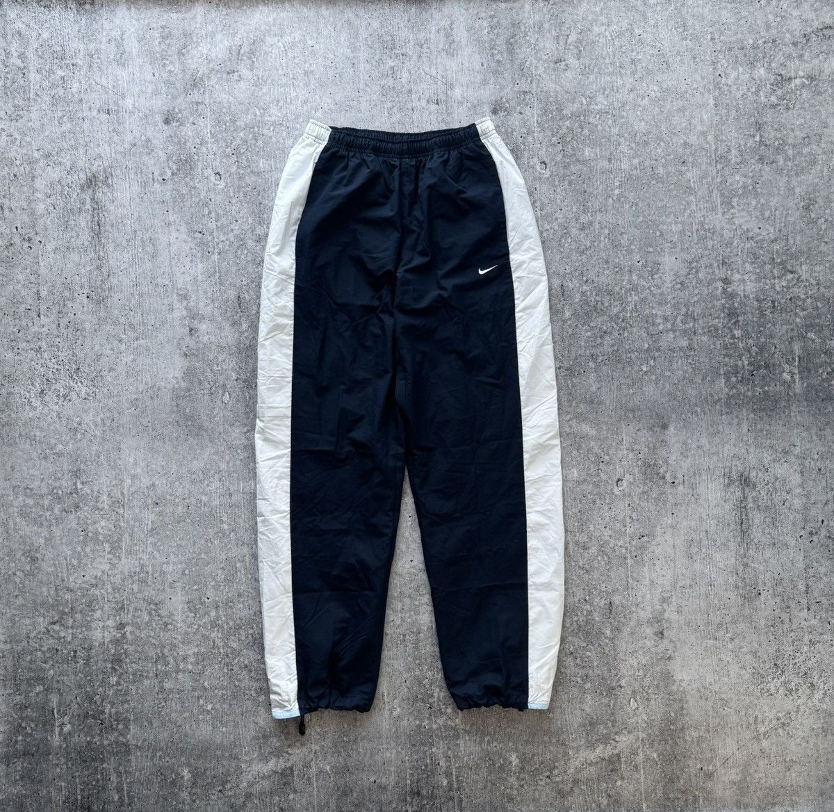 Nike Nike vintage pants joggers nylon y2k drill Size US 34 / EU 50 - 1 Thumbnail