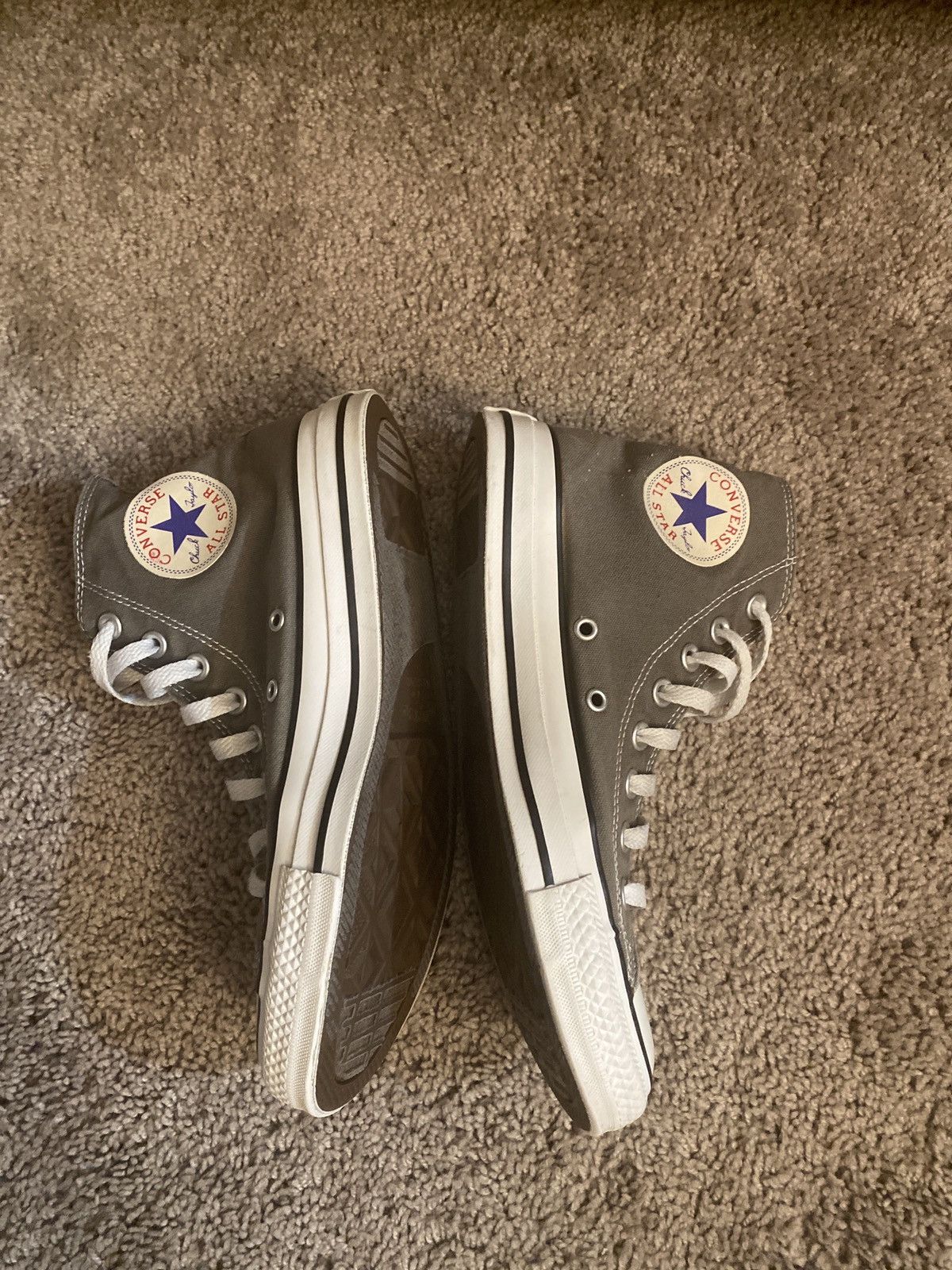 Converse Unisex Converse Chuck Taylor Allstar hi top shoes size 7M/9W Size US 7 / EU 40 - 25 Thumbnail