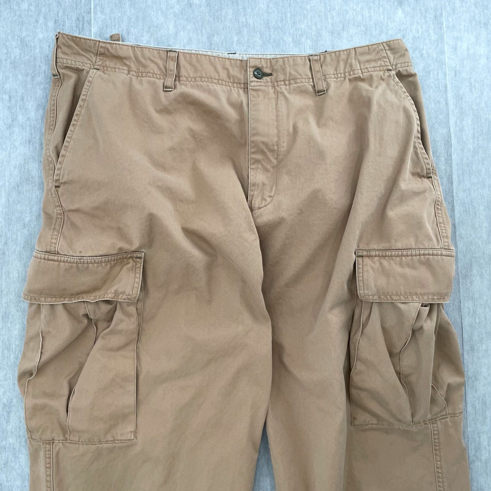 Tommy Hilfiger VINTAGE Tommy Hilfiger Pants Adult 38 Brown Cargo Cargo Pockets Logo Baggy Y2K Mens Size US 38 / EU 54 - 3 Thumbnail