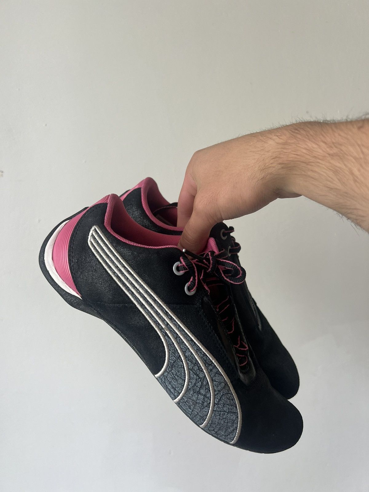 Puma Puma vintage speedcat future avant garde black and pink y2k Size US 6 / EU 39 - 2 Thumbnail