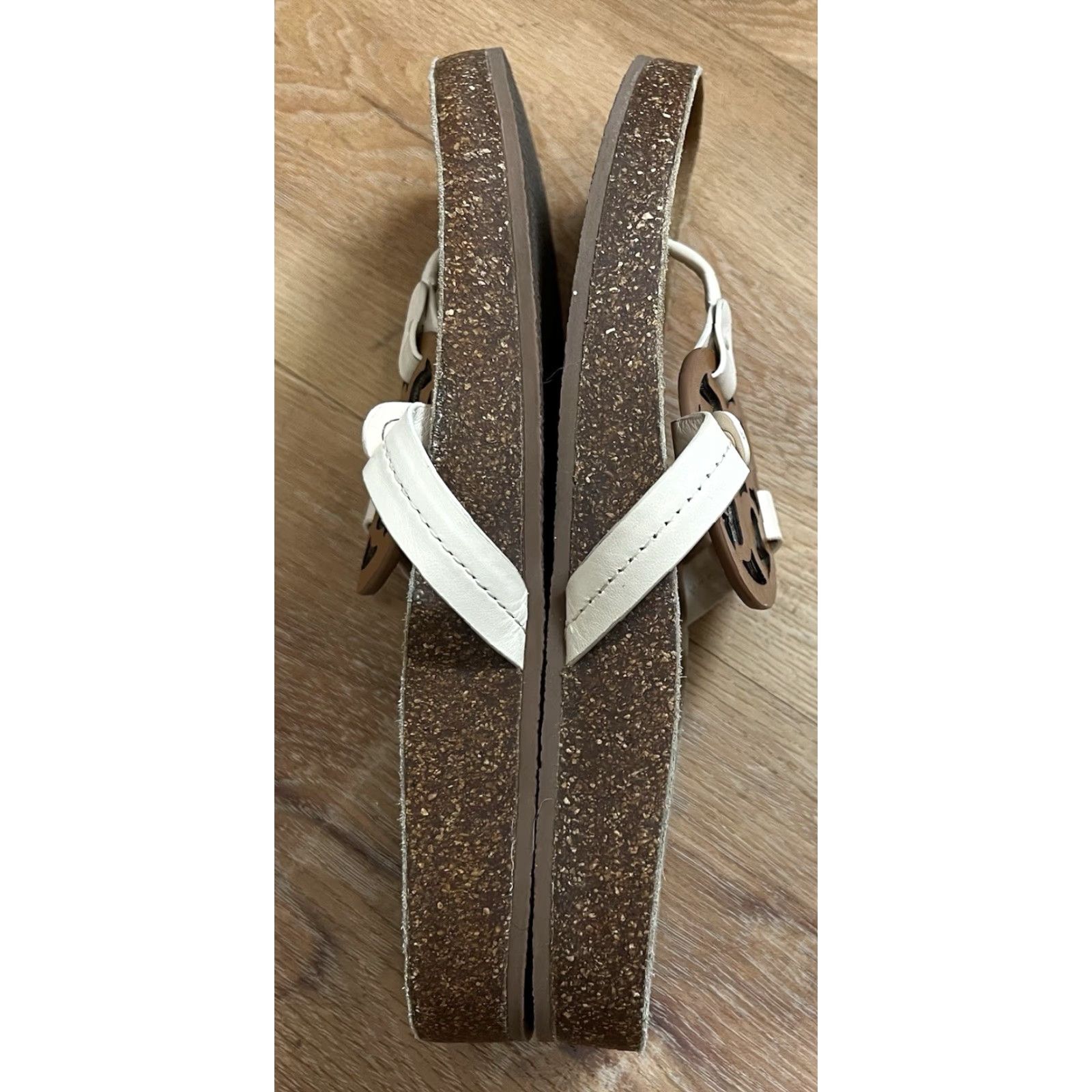 Tory Burch Tory Burch Miller Cloud Leather Sandal Brown 9 Flip Flops Women Sandal Flat Slip On Rubber Leather Straps Logo Miller Cloud Size US 9 / IT 39 - 4 Thumbnail