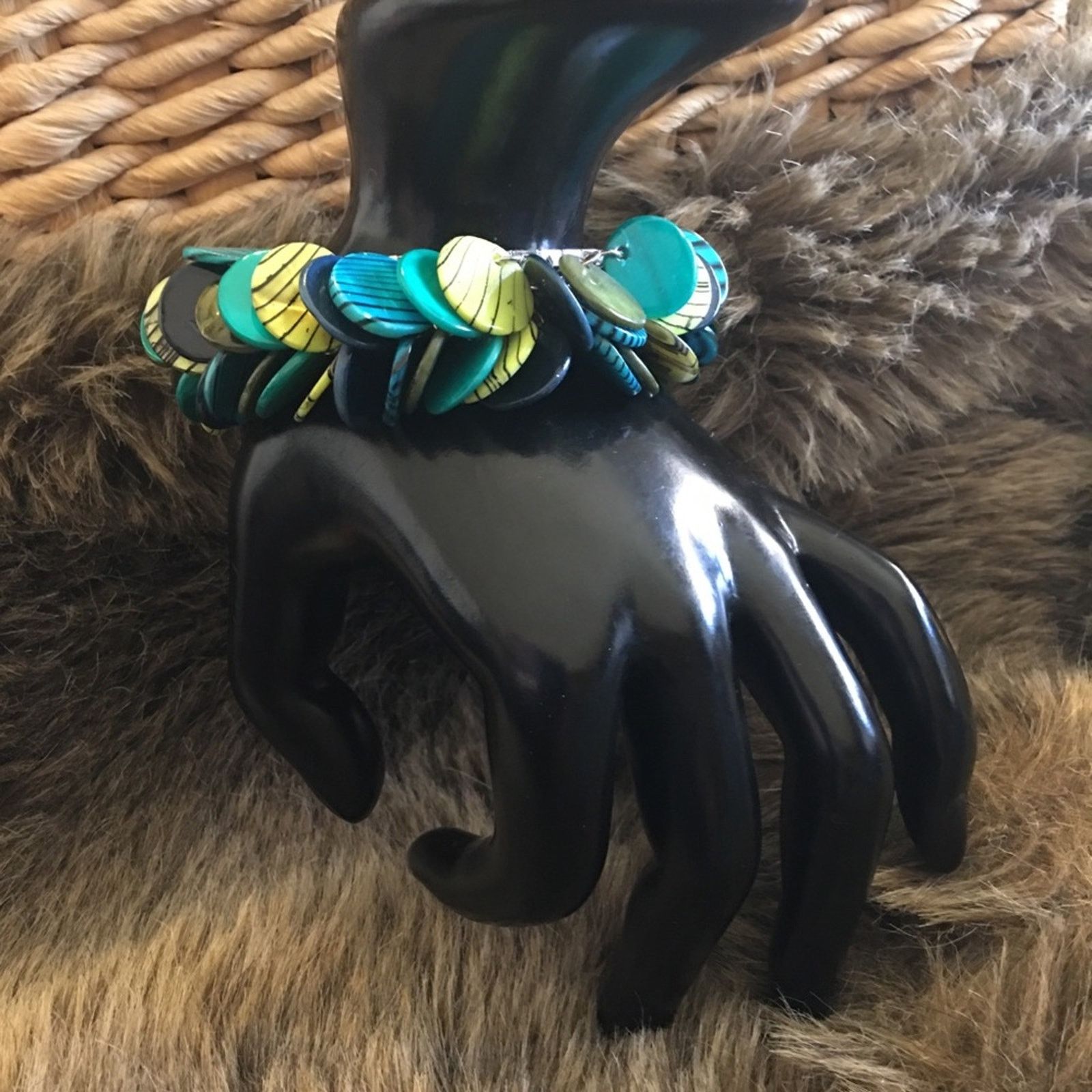 Jewelry Erica blue & green tone painted shell jewelry set Size ONE SIZE - 6 Thumbnail