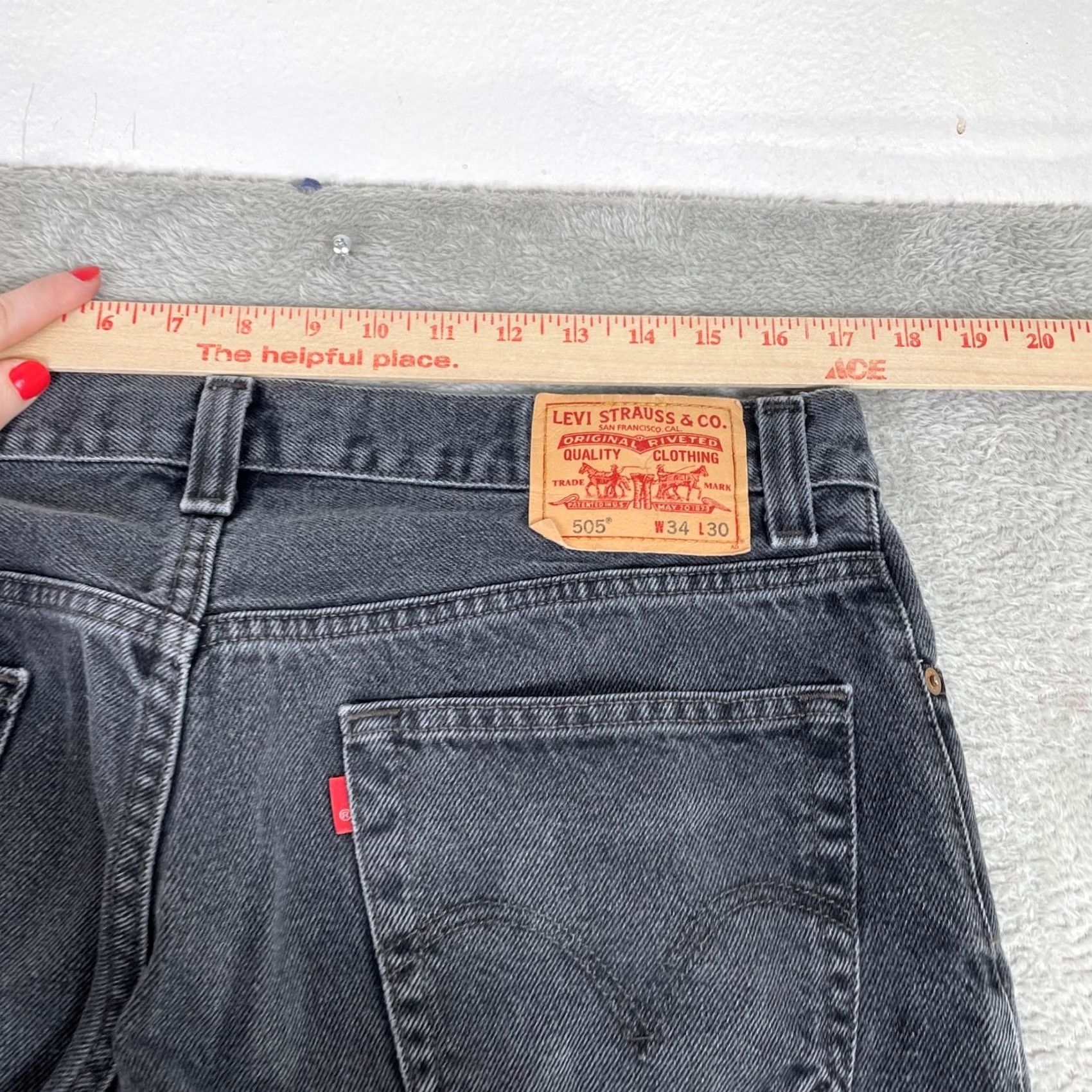 Levi's Levis 505 Jeans Mens 34 Black Regular Fit Straight Leg Denim Workwear Skater 90s Size US 34 / EU 50 - 7 Thumbnail