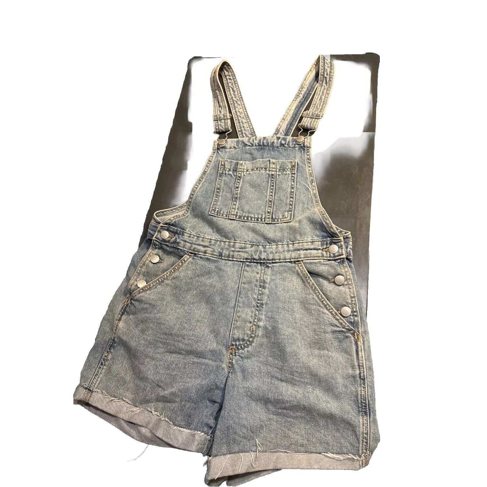 Other Universal Thread Overalls Denim Jean Shorts Women Size 0/25R Size 25" / US 0 / IT 36 - 18 Thumbnail