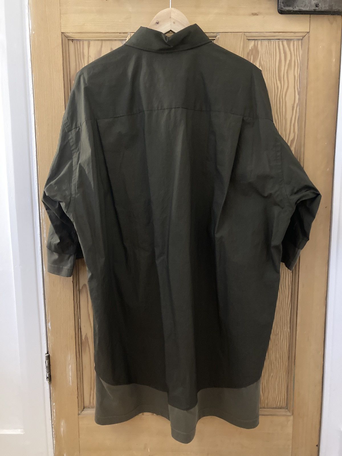 Balenciaga BNWT Mens Trompe Loeil oversized button up ss shirt Size US L / EU 52-54 / 3 - 2 Thumbnail