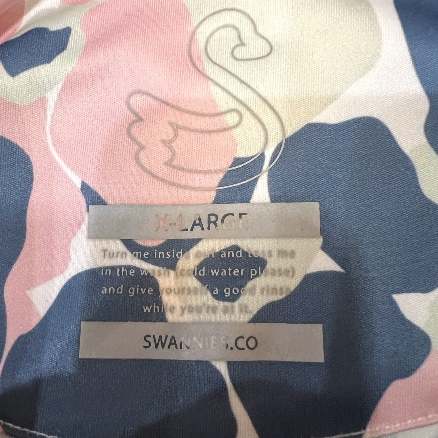 Vintage Swannie’s Men’s Polo Pink Camo Floral XL Short Sleeve Logo Button Collared Golf Casual Activewear Shirt Women’s? Size US XL / EU 56 / 4 - 3 Thumbnail
