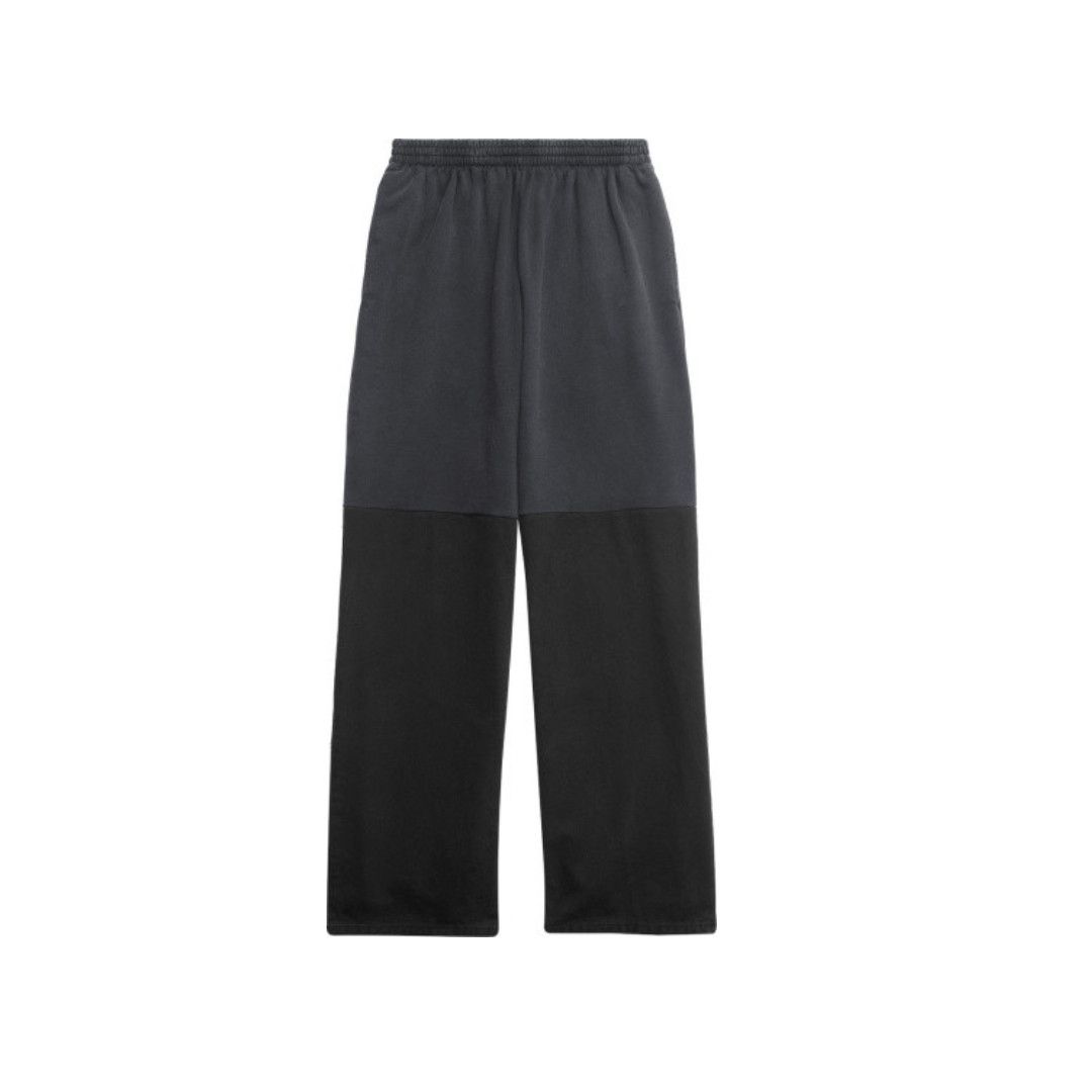 Balenciaga o1s1rm1024 Patched Sweatpants & Joggers in Black Size US 32 / EU 48 - 1 Thumbnail