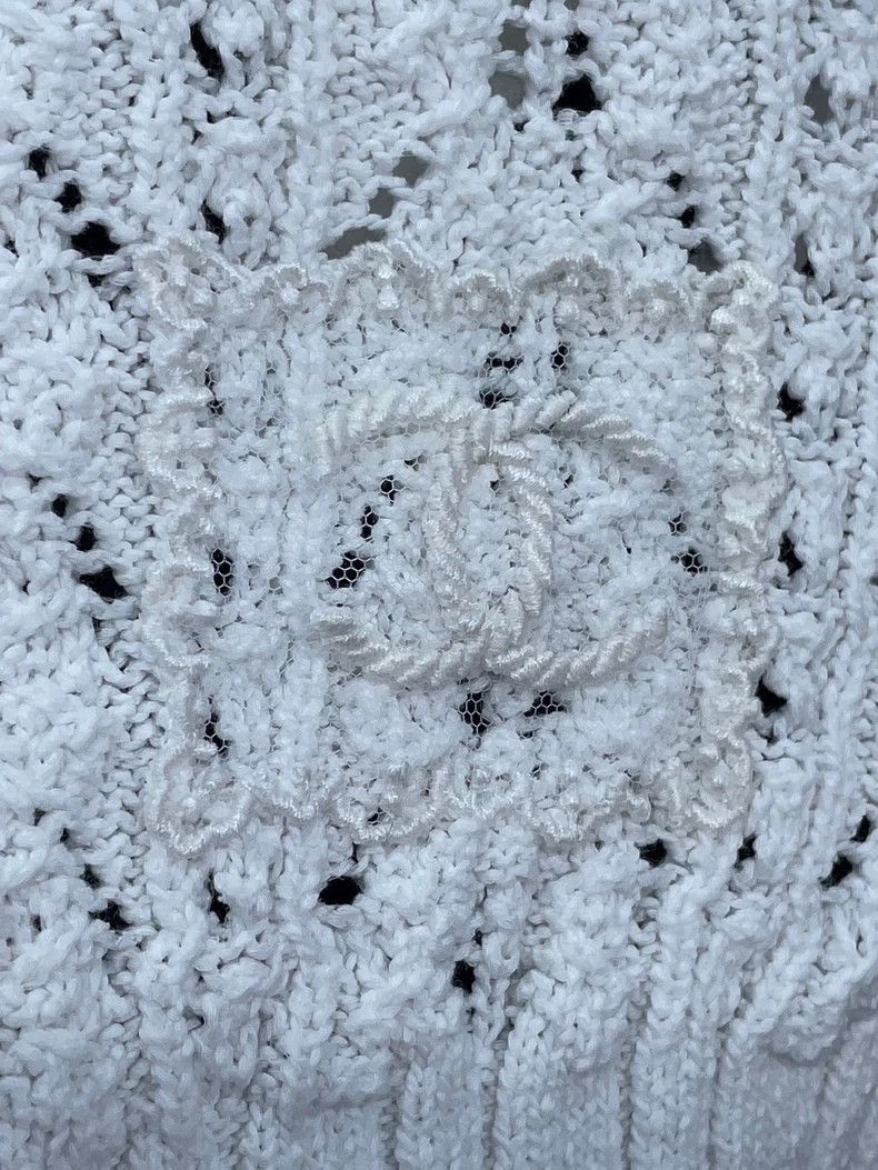 Chanel Chanel White Knit Sweater with Floral Detail -2505 Size US S / EU 44-46 / 1 - 3 Thumbnail