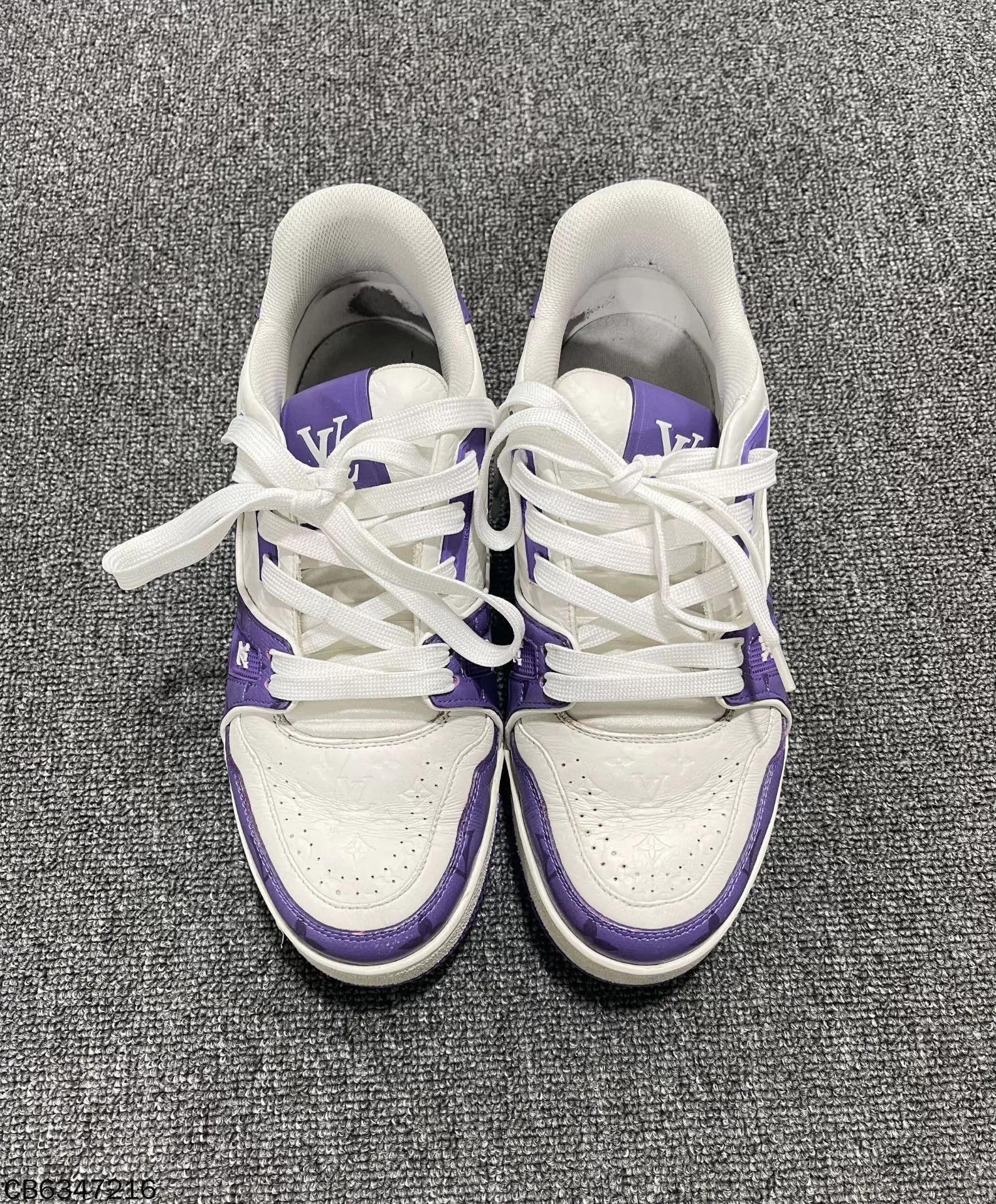 Louis Vuitton LV Trainer White Purple Embossed Allover 98 New 39 Size US 8.5 / IT 38.5 - 2 Thumbnail