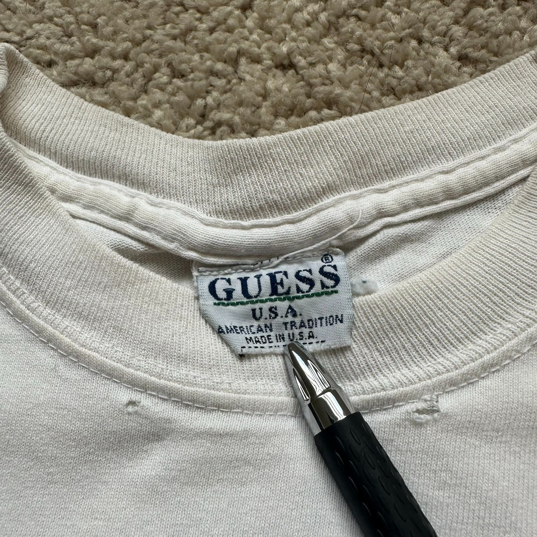 Guess Vintage 90s Guess USA Logo T-Shirt White Script Spell Out Size US M / EU 48-50 / 2 - 5 Thumbnail