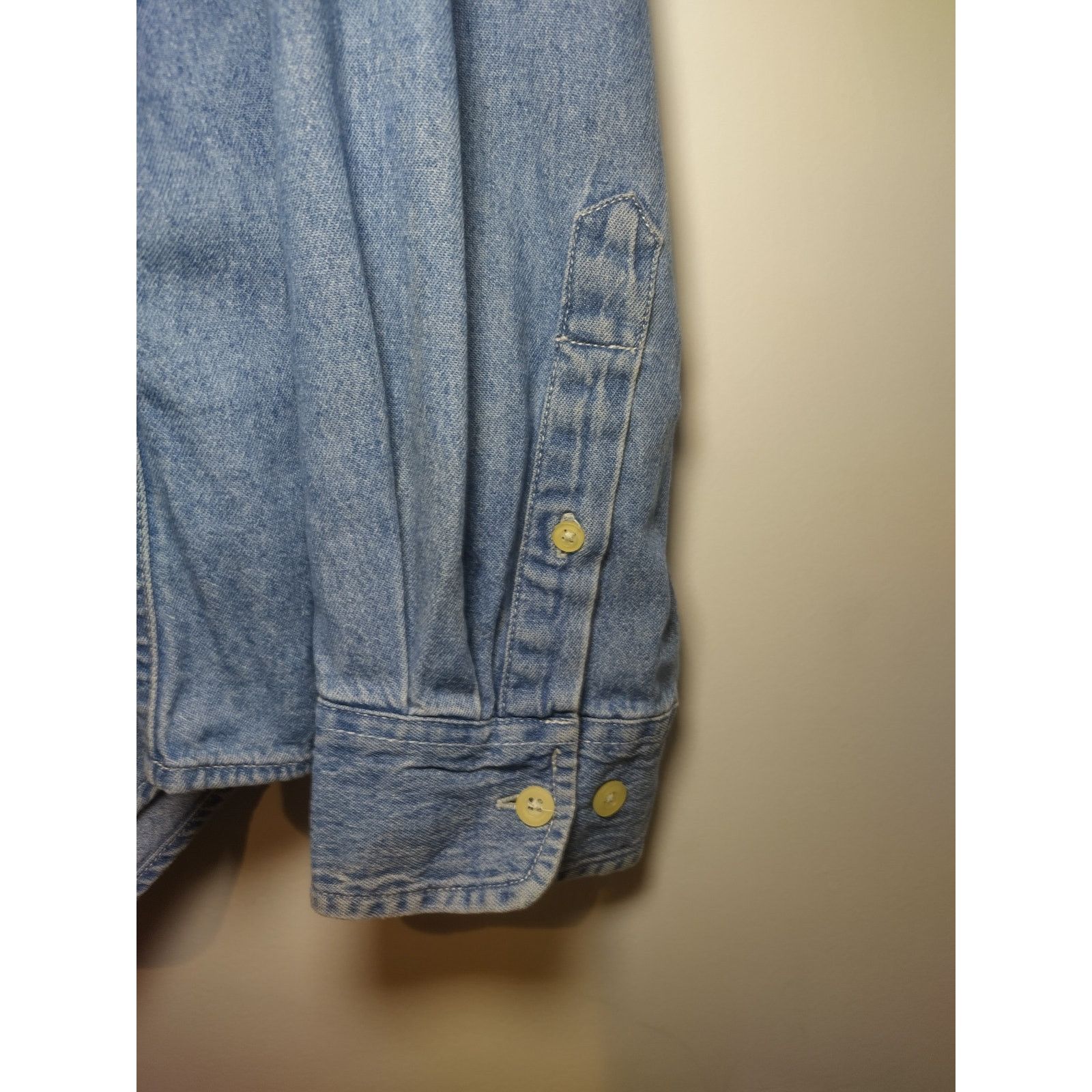 Old Navy Old Navy Mens Shirt Long Sleeves Button Down Pockets Denim Size US XXL / EU 58 / 5 - 5 Thumbnail