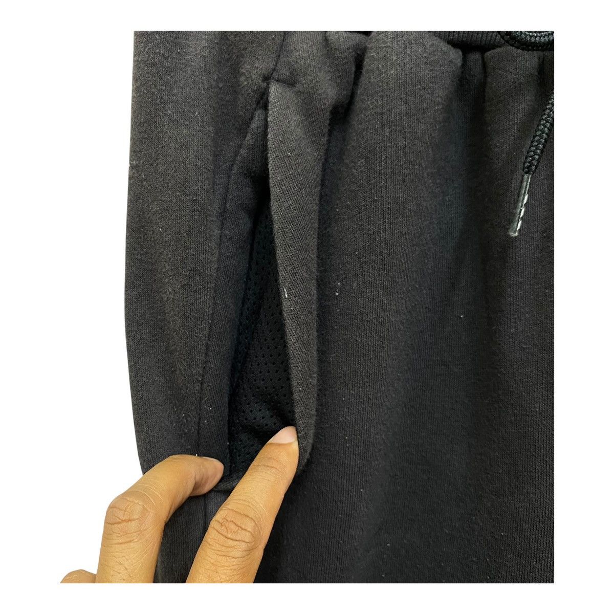 Adidas × Star Wars Adidas x Star Wars Sweatpants Size M Size US 28 / EU 44 - 6 Thumbnail