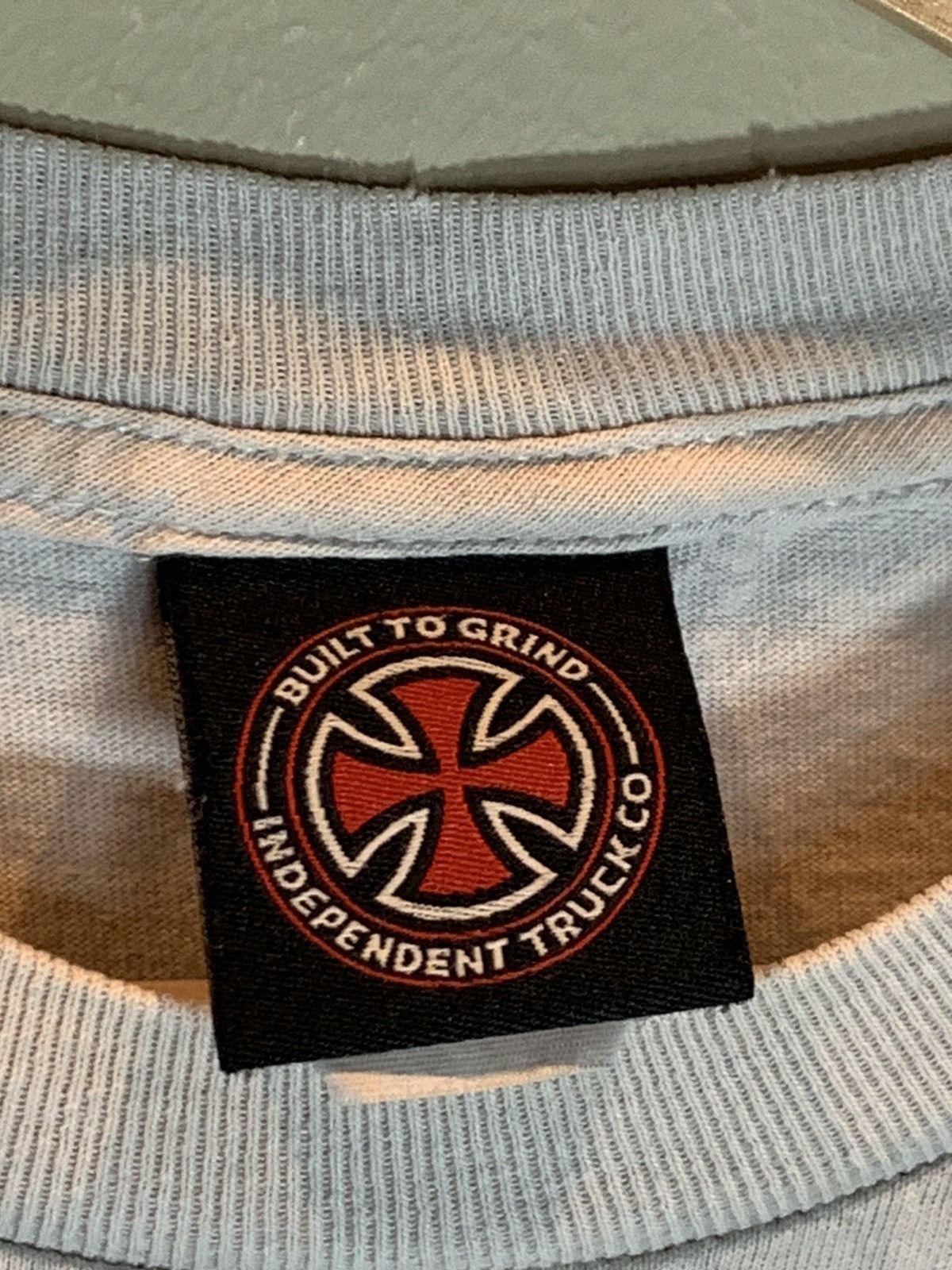 Independent Truck Co. *RARE* Vintage Independent Truck Co Cross Skate Art T-Shirt Size US M / EU 48-50 / 2 - 8 Thumbnail