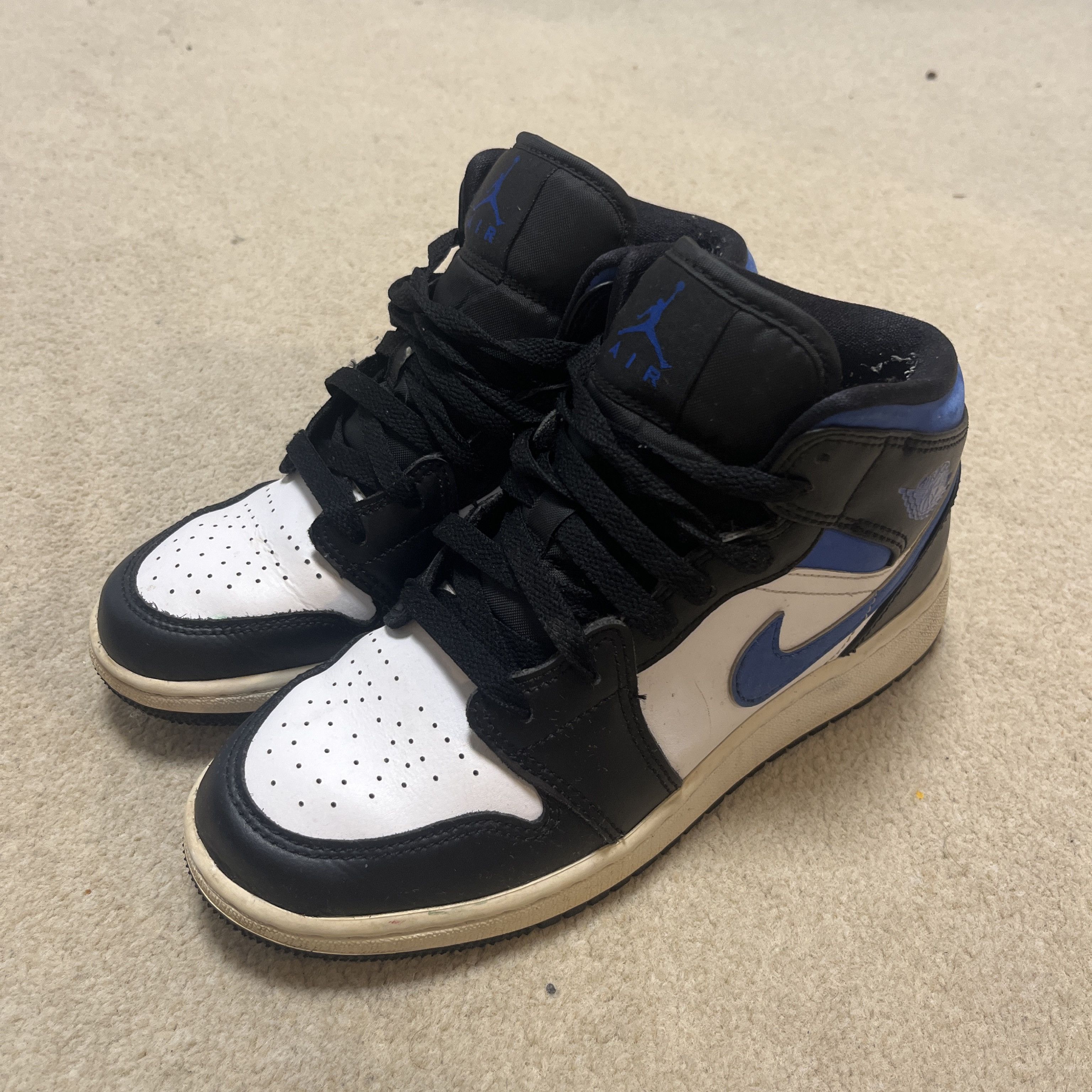 Nike Jordan 1 Mid black trainers Size US 5.5 / EU 38 - 3 Thumbnail