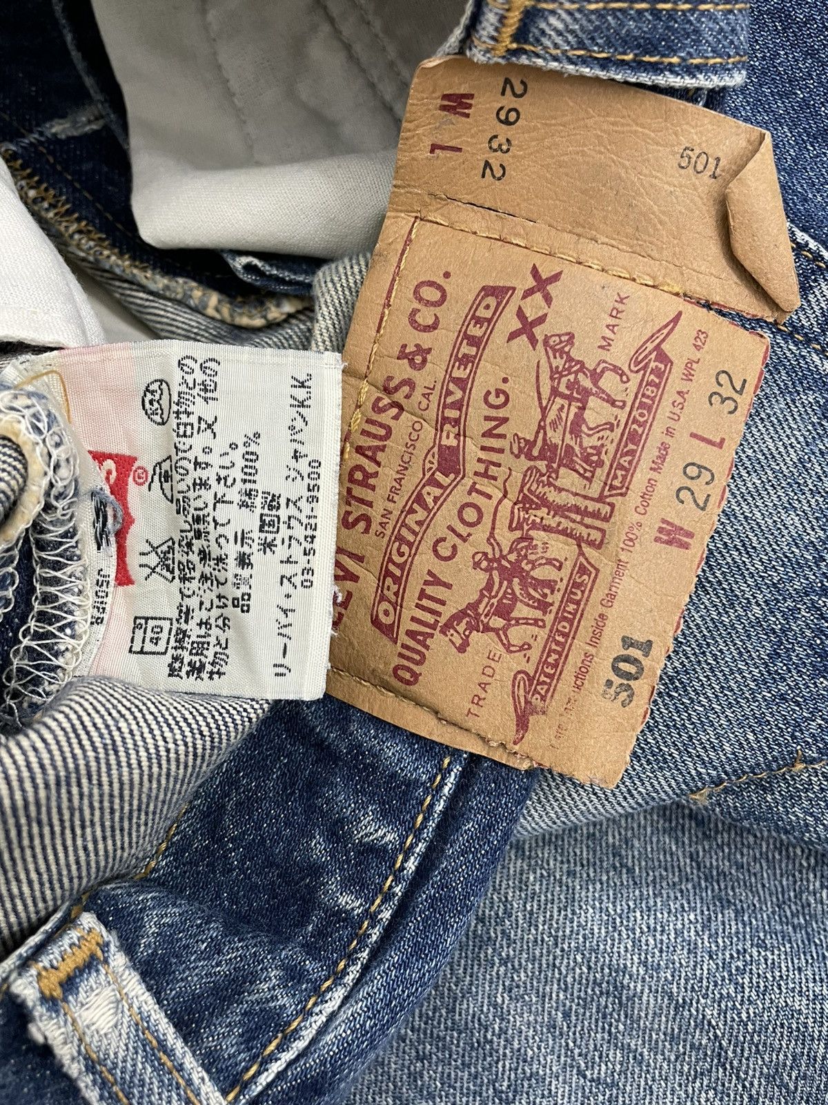 Levi's Vintage Clothing VINTAGE 501 LEVIS USA DESIGNER 90S RIPPED WHISKERING DENIM Size US 28 / EU 44 - 16 Thumbnail