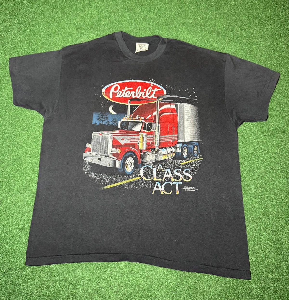 Vintage Vintage 80s Peterbilt Trucker 3D Emblem Easy Rider T Shirt Size US XL / EU 56 / 4 - 1 Thumbnail