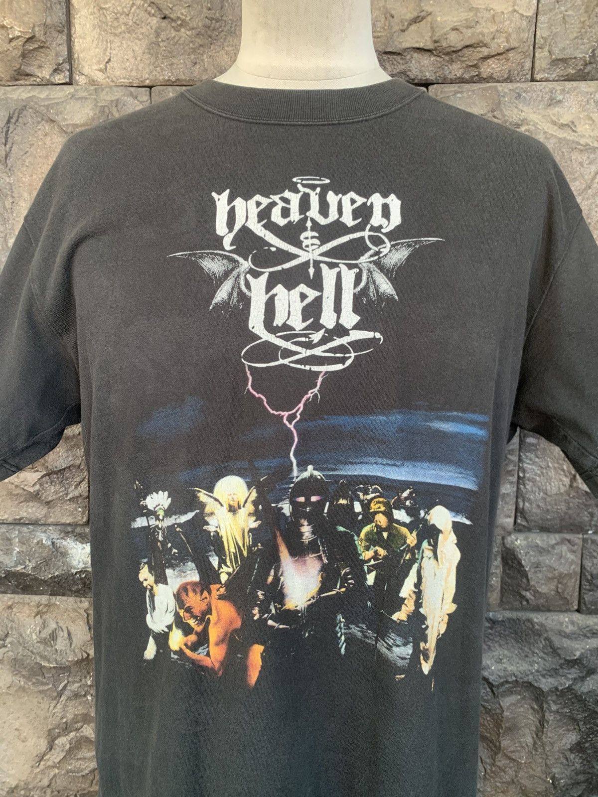 Band Tees Vintage Heaven And Hell Black Sabbath Japan Tour Band Tshirt Size US L / EU 52-54 / 3 - 2 Thumbnail