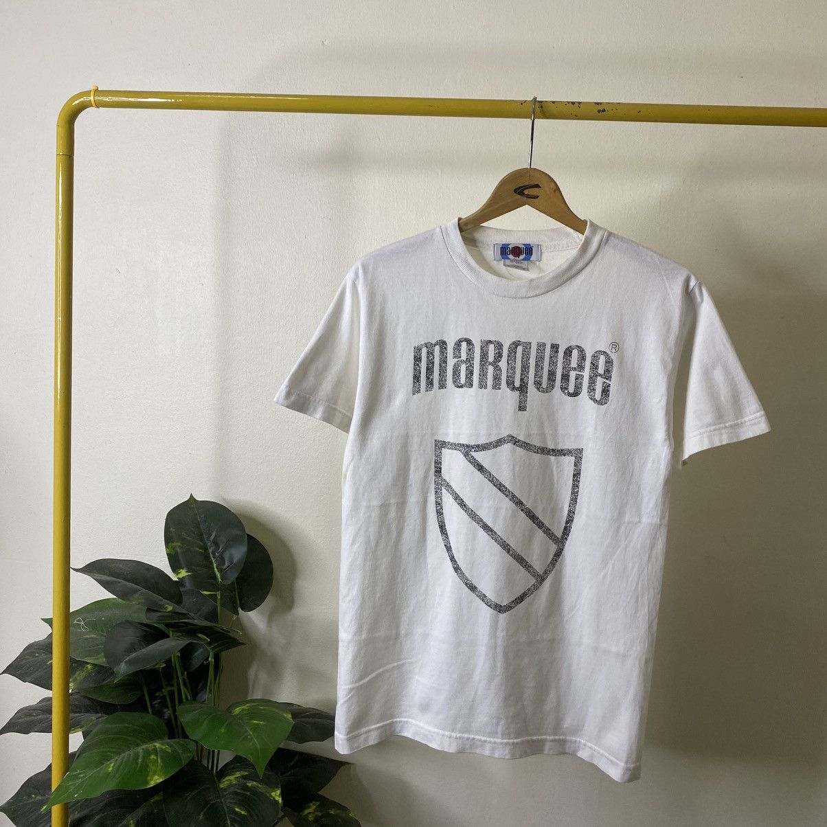 Vintage Vintage 2000s Marquee Night Club Promo T Shirt Size US S / EU 44-46 / 1 - 1 Thumbnail