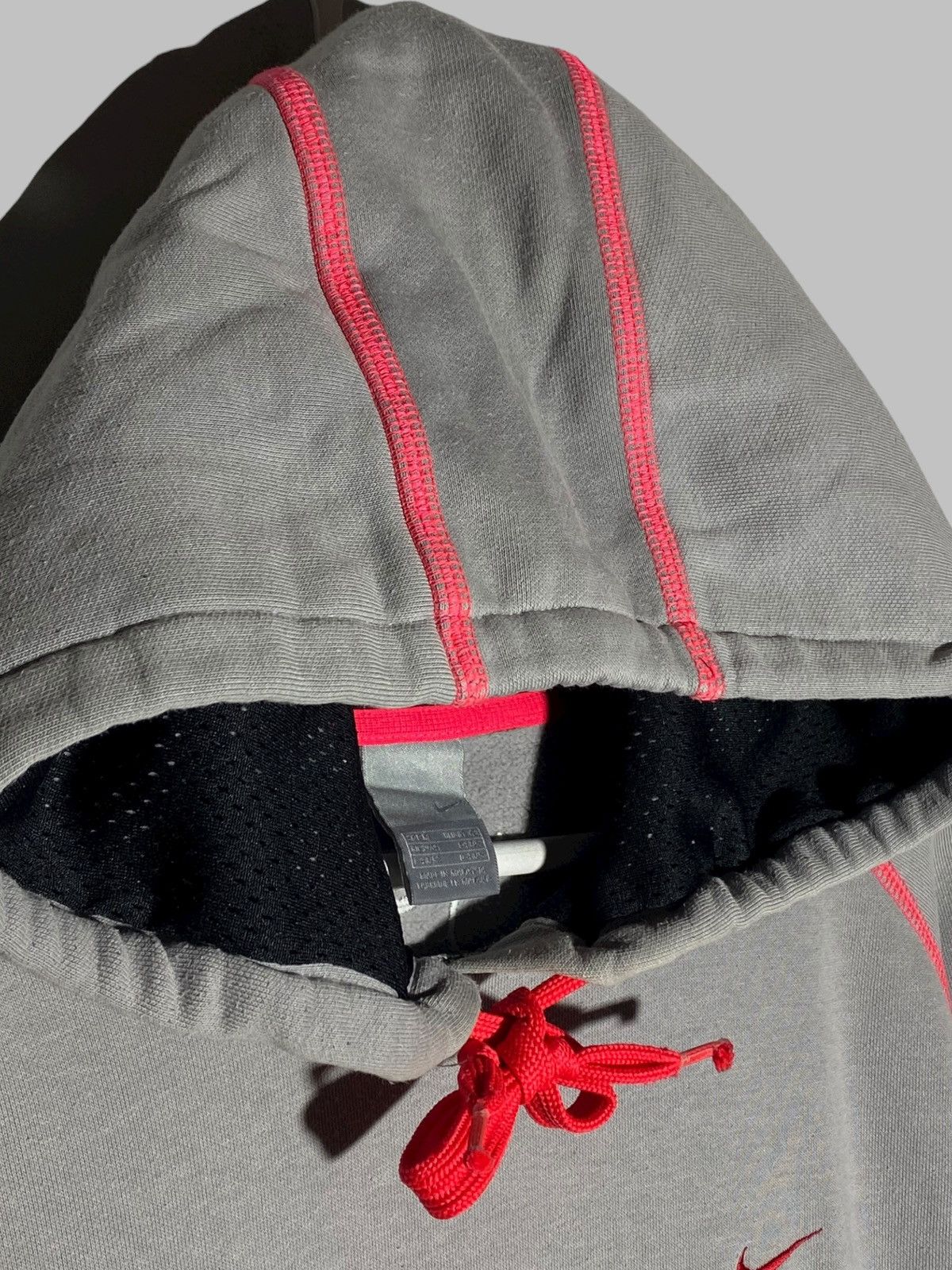 Nike 🔥 2000s NIKE BASKETBALL RARE HOODIE 3D LOGO CONTRAST STITCH Size US M / EU 48-50 / 2 - 15 Thumbnail
