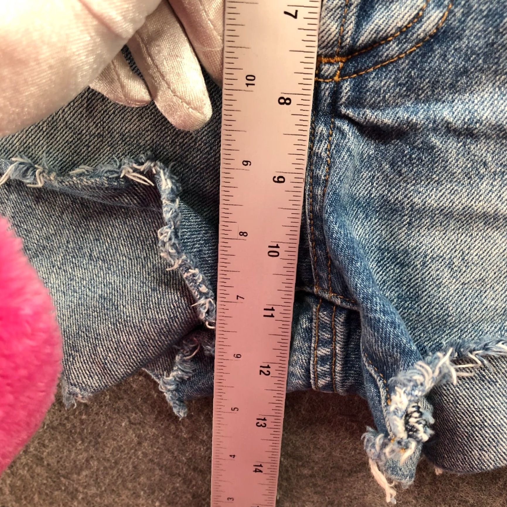 Aritzia VINTAGE Aritzia Denim Forum Ex Boyfriend Hi-Rise Denim Short Womens 27 Blue Cutoff Size 27" / US 4 / IT 40 - 6 Thumbnail