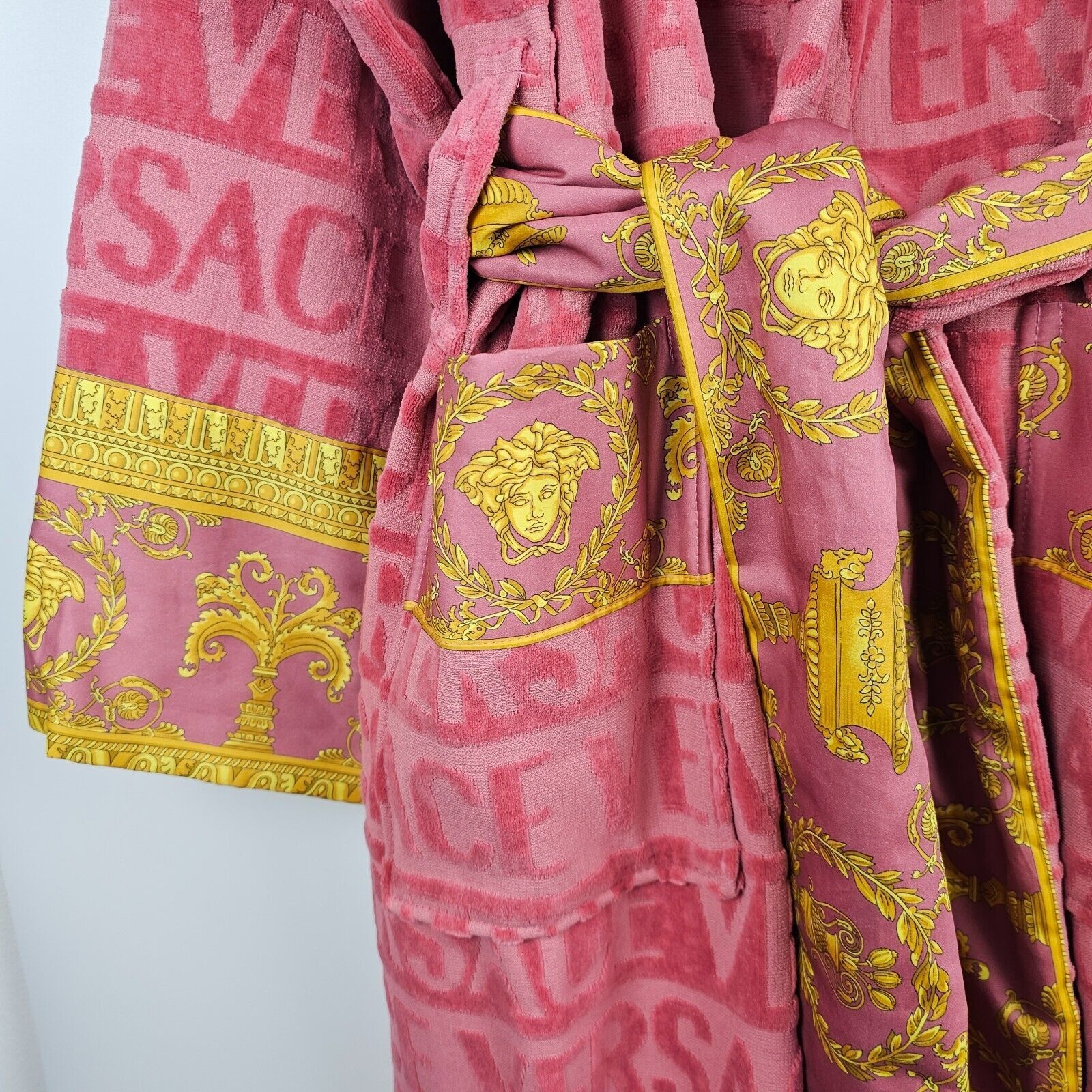 Versace VERSACE Baroque Strawberry Jam Unisex Long Bathrobe Size US XL / EU 56 / 4 - 7 Thumbnail