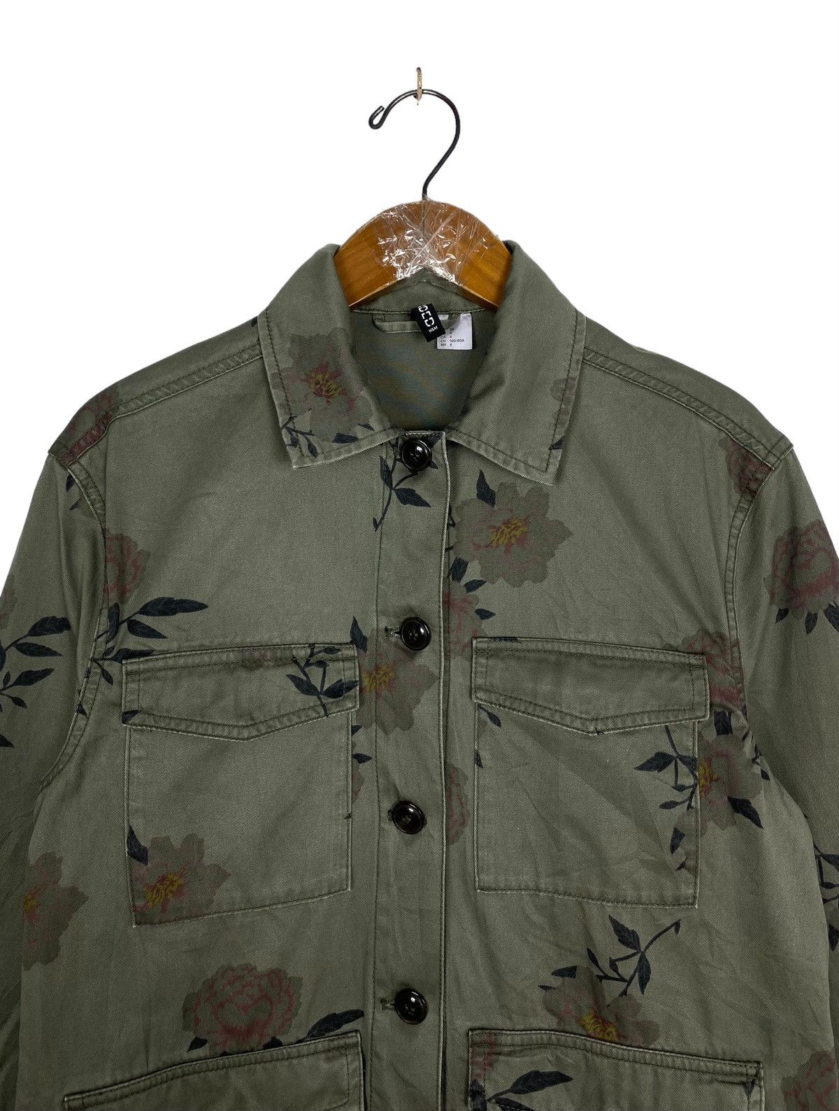 H&M Rare‼️ H&M Floral Utility Khaki Jacket Size M / US 6-8 / IT 42-44 - 4 Thumbnail