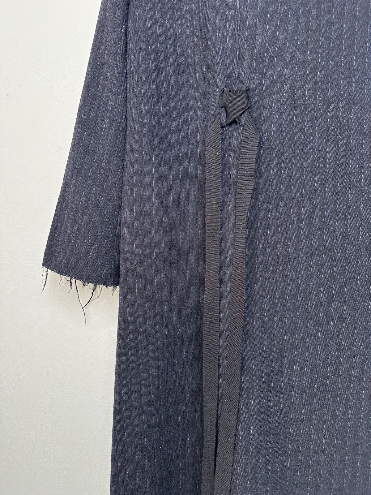 Maison Margiela FW17 Maison Margiela Navy Pinstripe Wool Dress Frayed Detail Size XS / US 0-2 / IT 36-38 - 8 Thumbnail
