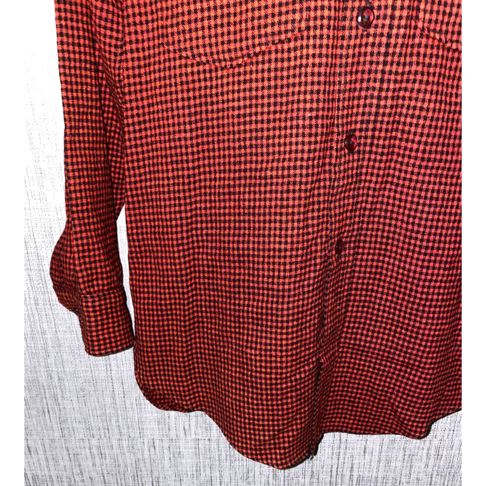 Vintage VINTAGE L.L. Bean Men's Button-Up Shirt Long Sleeve Checkered Red Black Adult Size 15 21 Inch Armpit Mens Size US M / EU 48-50 / 2 - 4 Thumbnail
