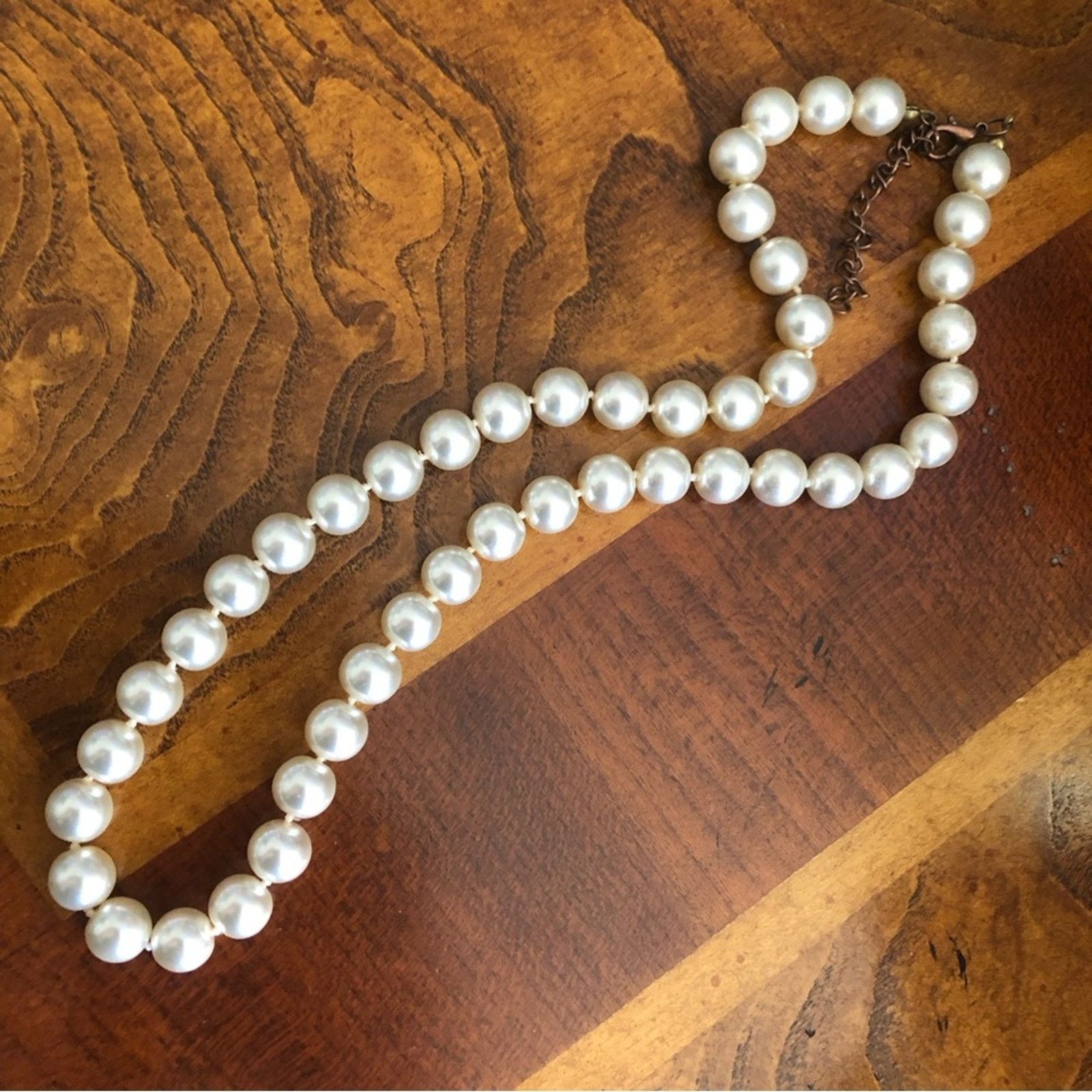 Vintage Vintage cream heavy knotted glass pearl necklace Size ONE SIZE - 9 Thumbnail