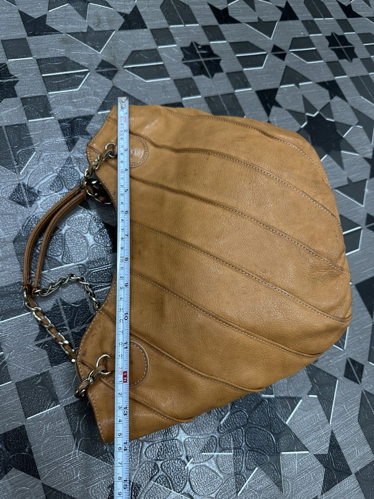 Issey Miyake 1990s Tsumori Chisato Brown Leather Shoulder Bag Size ONE SIZE - 7 Thumbnail