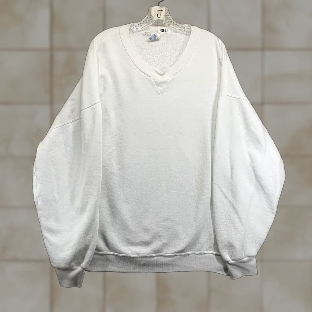 Russell Athletic VINTAGE Russell Athletic Crewneck Sweatshirt Unisex Adults 2XL White Logo Sweatshirt Retro 90s Grunge Hipster High School Tennis Gym & Training Size US XXL / EU 58 / 5 - 1 Thumbnail