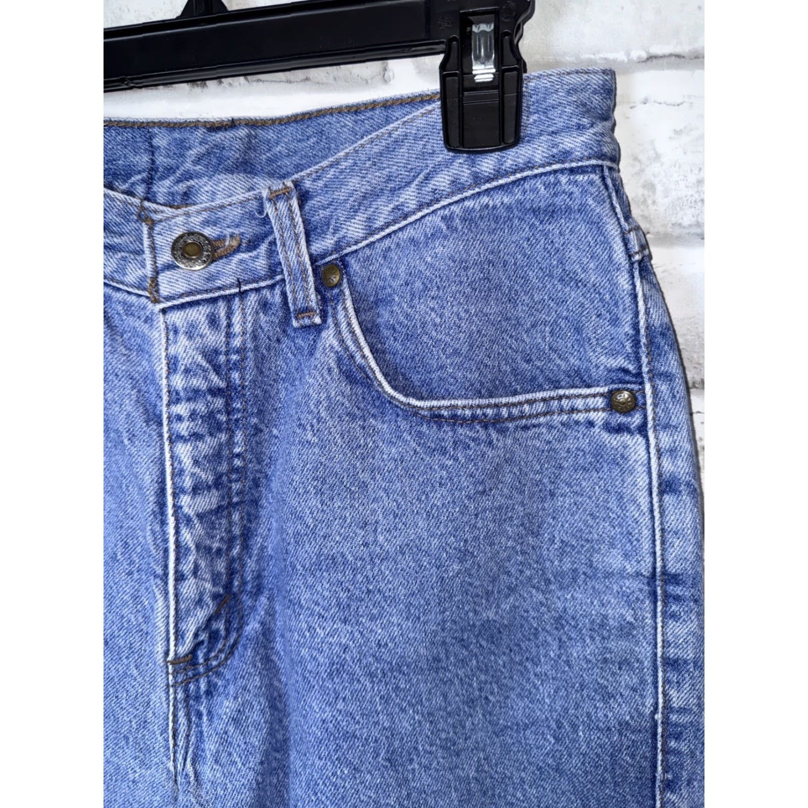 Levi's VINTAGE Levi's Women's 7 Mom Jeans Blue Straight Leg USA 26"x31" Size 28" / US 6 / IT 42 - 5 Thumbnail