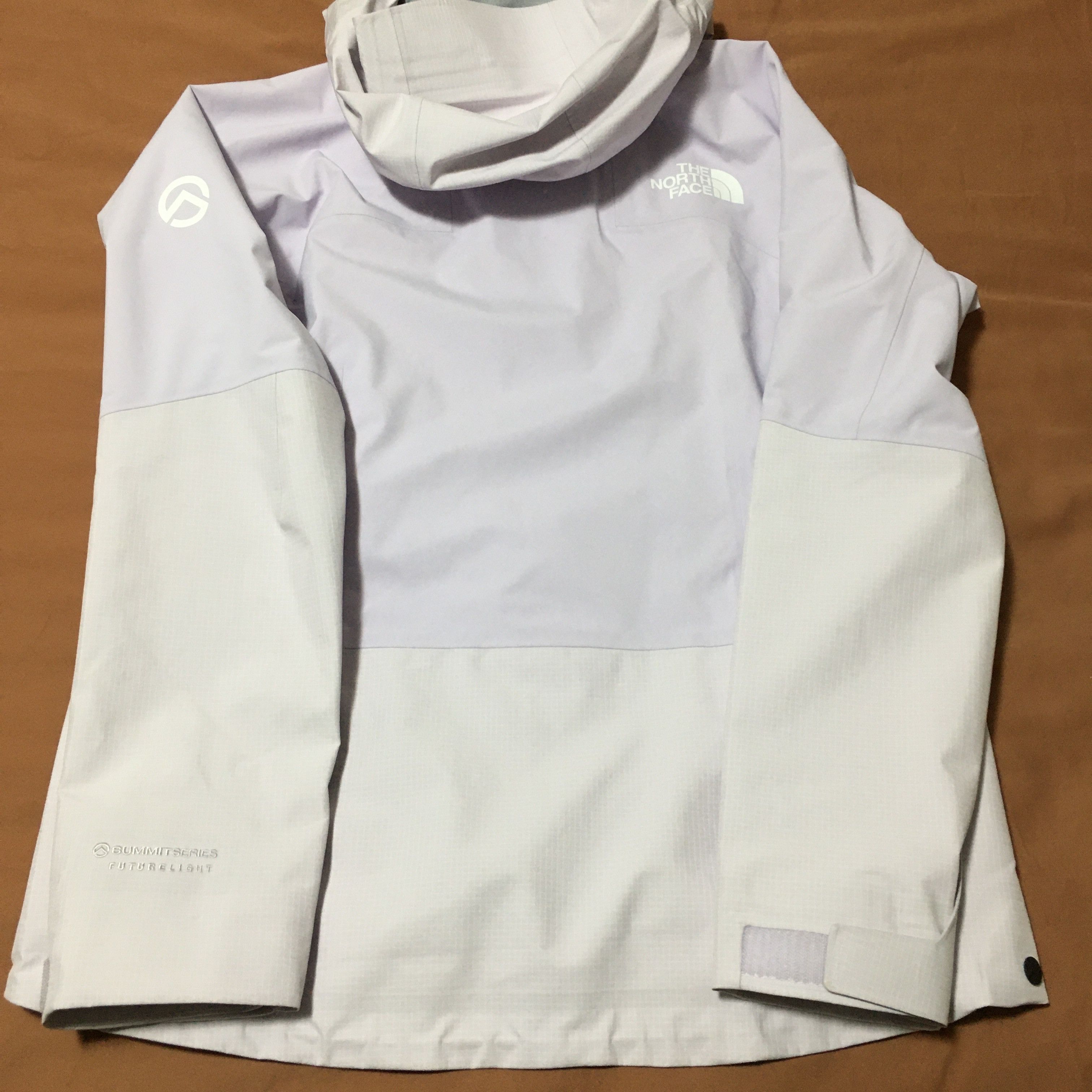 The North Face Wmn's SAMPLE Summit Series Futurelight Shell Jacket Size M / US 6-8 / IT 42-44 - 24 Thumbnail