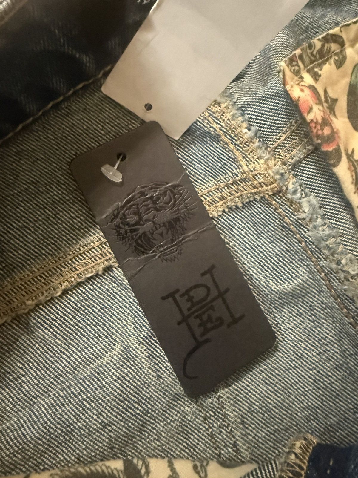 Ed Hardy Ed Hardy “Death Before Dishonor” + Eagle Straight Leg Pants Size US 32 / EU 48 - 8 Thumbnail