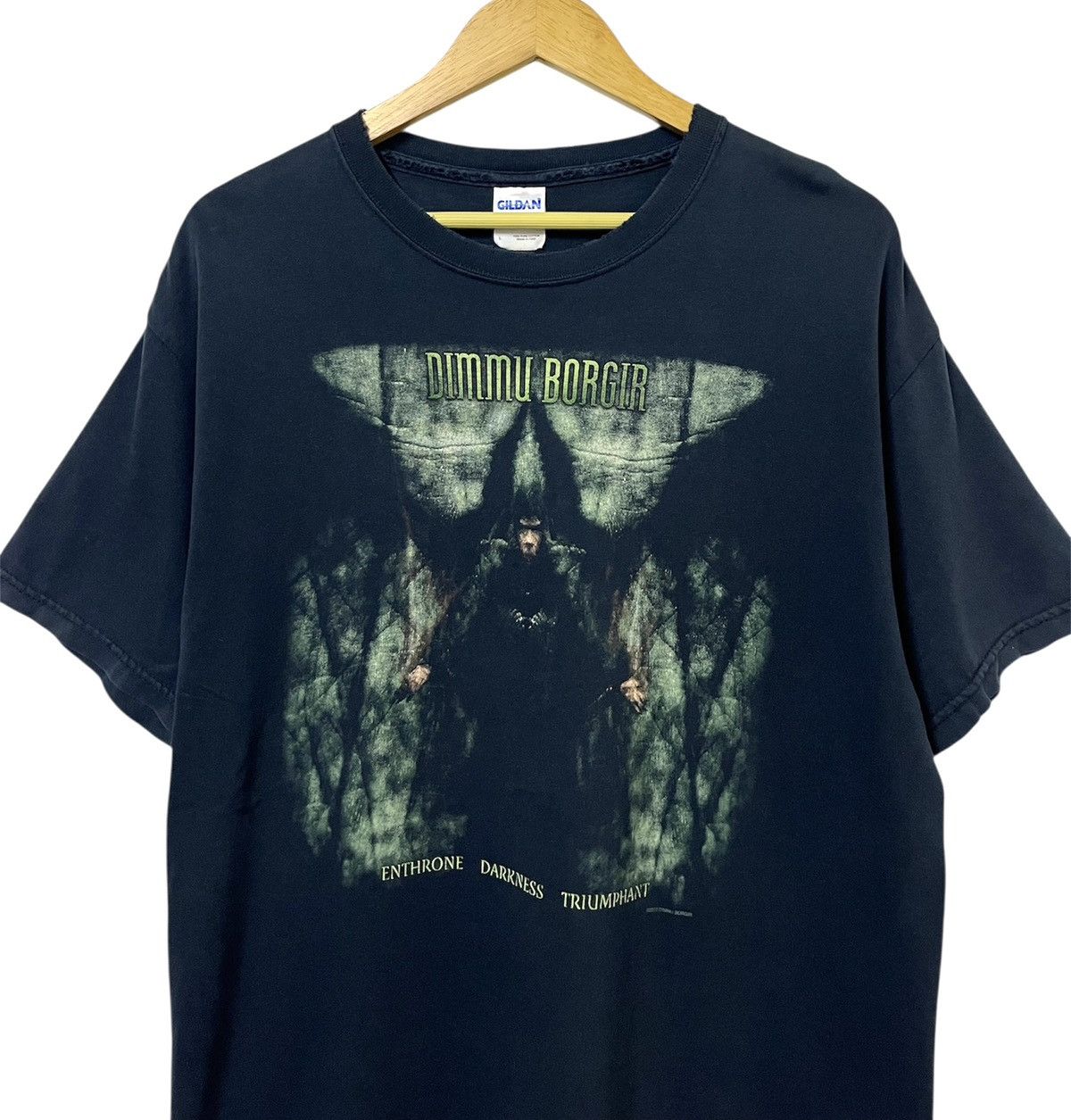 Band Tees VINTAGE 00s DIMMU BORGIR ENTHRONE ALBUM METAL BAND TSHIRT Size US L / EU 52-54 / 3 - 3 Thumbnail