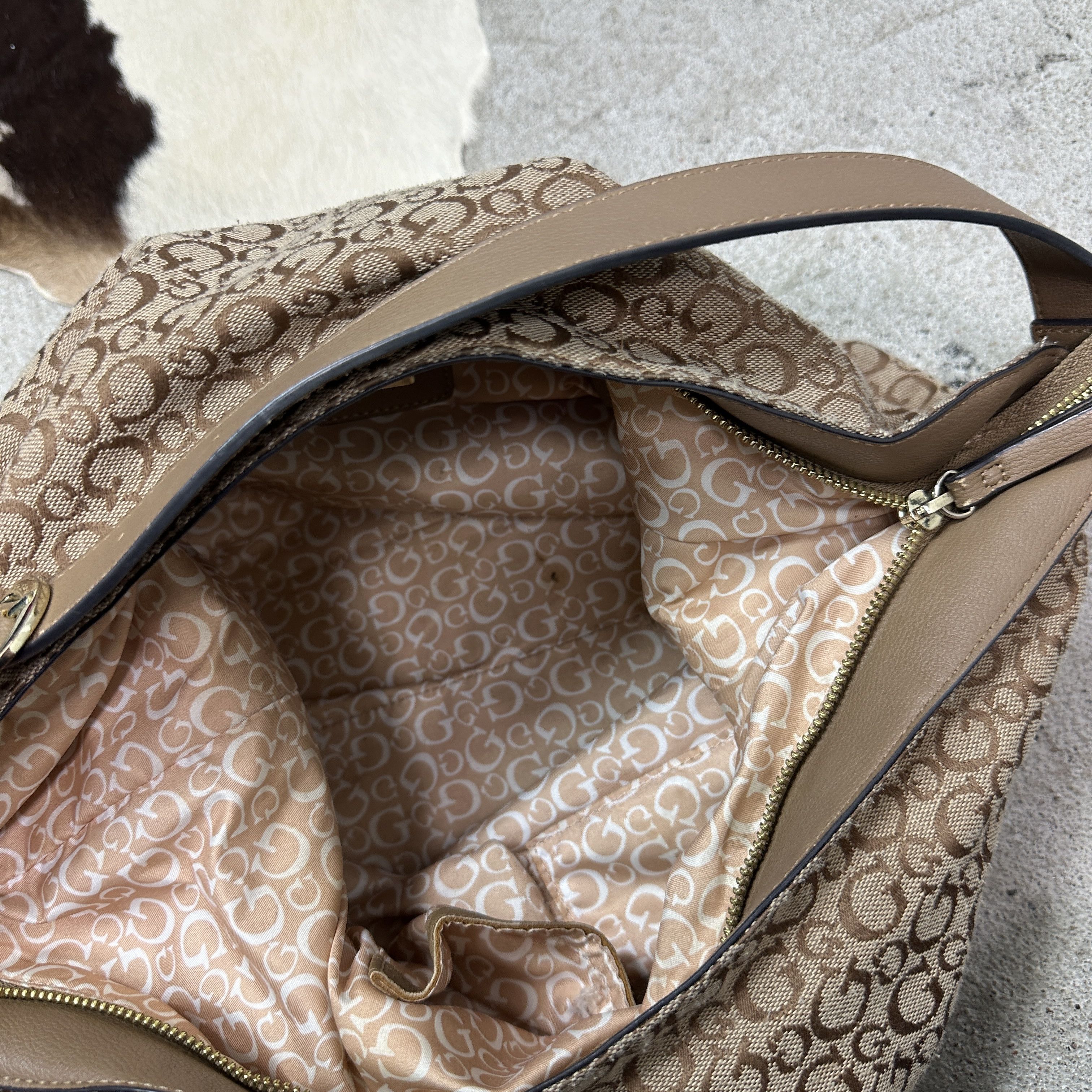 Vintage Avant Garde Guess Hobo Monogram Bag Y2K