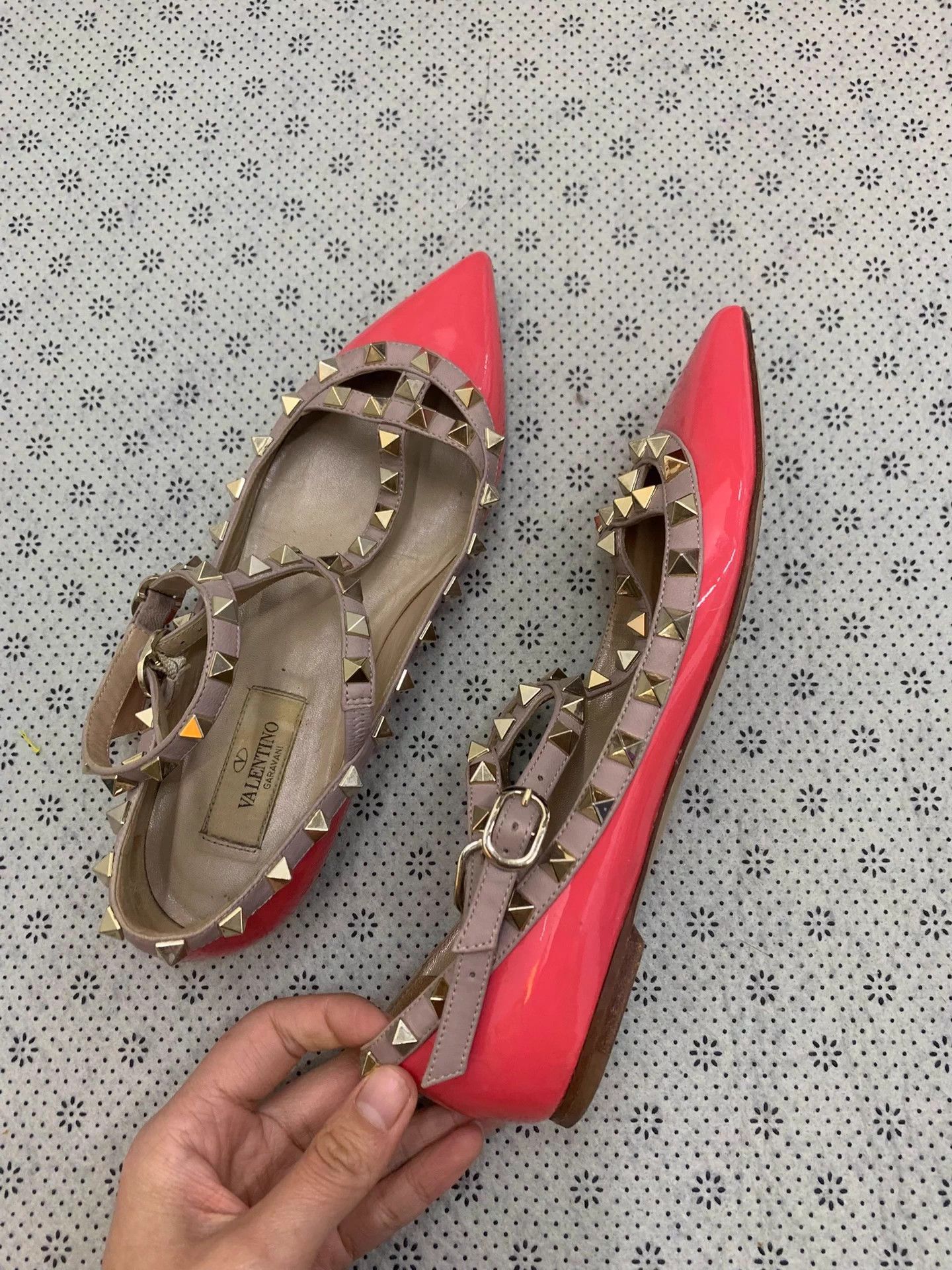 Valentino Valentino Pink Patent Leather Studded Flat 36 Size US 5 / IT 35 - 2 Thumbnail