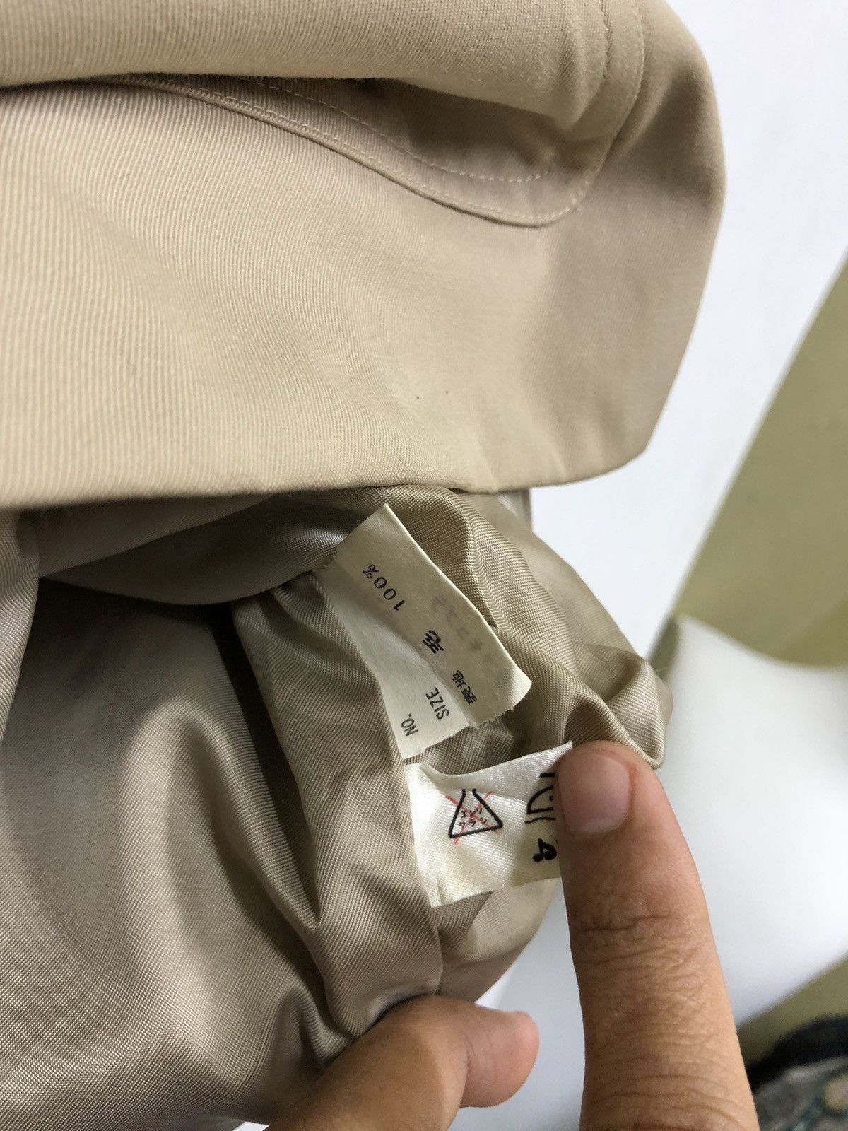 Designer YVES SAINT LAURENT Size M / US 6-8 / IT 42-44 - 9 Thumbnail