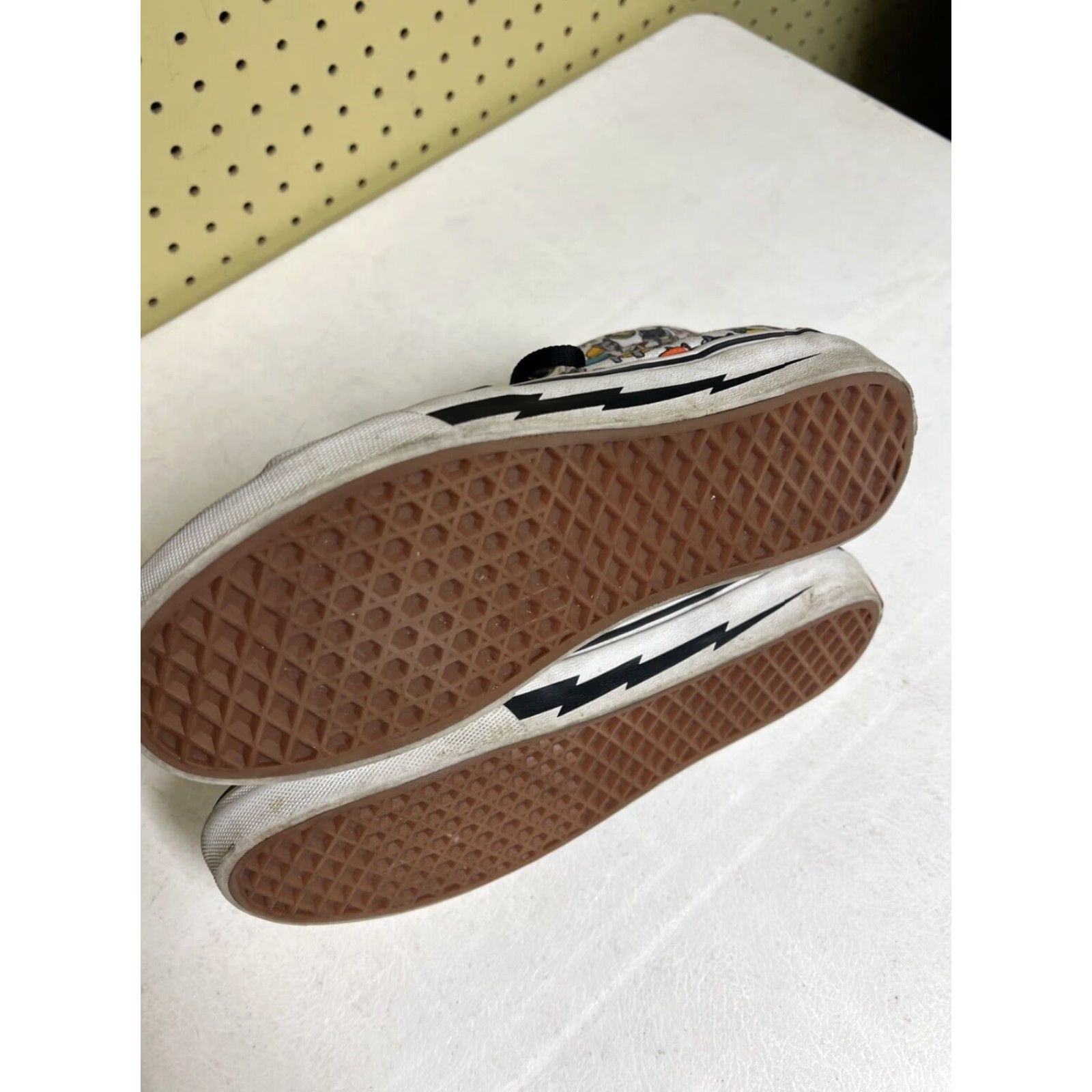Vans Vans High Top Sneaker Cat Macaroon Checker Multicolor Skate Unisex Adults 7.5 9 USA M-7.5 W-9 Size US M / EU 48-50 / 2 - 6 Thumbnail