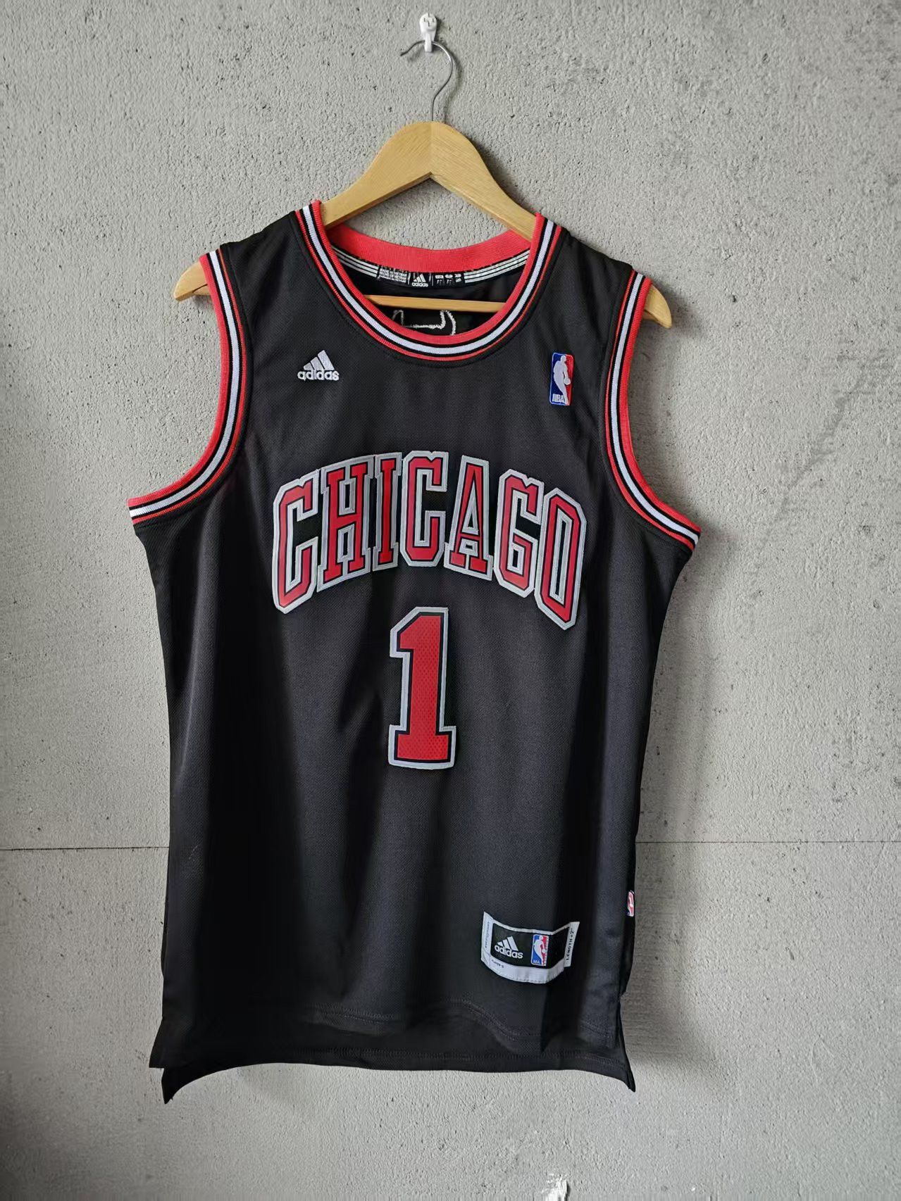 NBA Bulls 1 Derrick Rose Jersey Black L Size US L / EU 52-54 / 3 - 2 Thumbnail