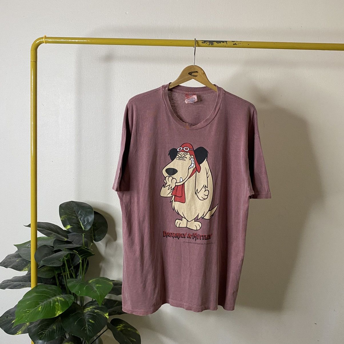 Cartoon Network Vintage 90s Hanna Barbera Productions Dastardly & Muttley T Size US L / EU 52-54 / 3 - 1 Thumbnail