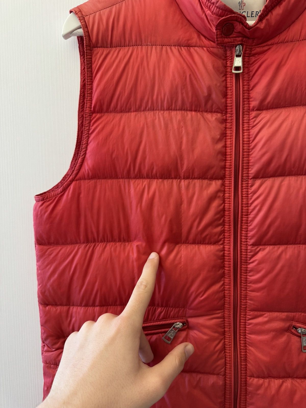 Moncler Moncler Gui Down Vest Red Gilet Size US M / EU 48-50 / 2 - 5 Thumbnail