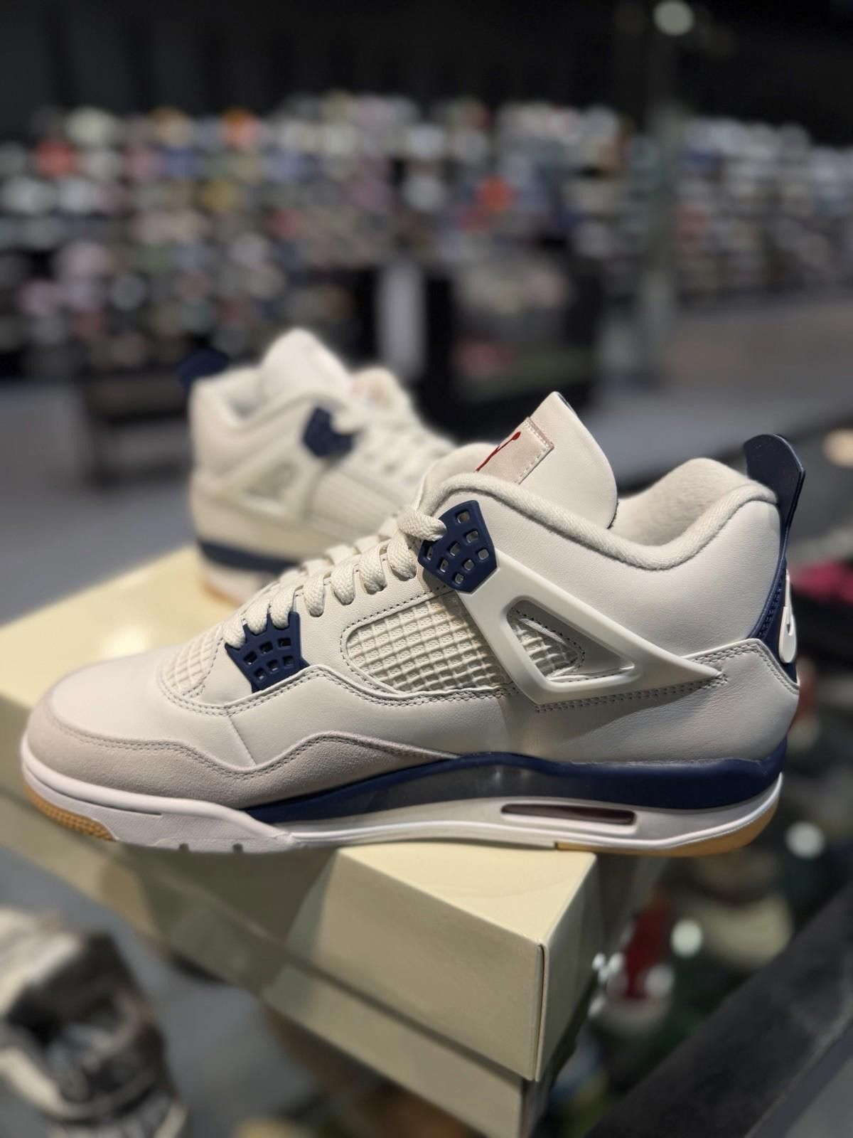 Jordan Brand Size 10.5 Mens - Nike SB x Air Jordan 4 Retro SP Navy Size US 10.5 / EU 43-44 - 9 Thumbnail