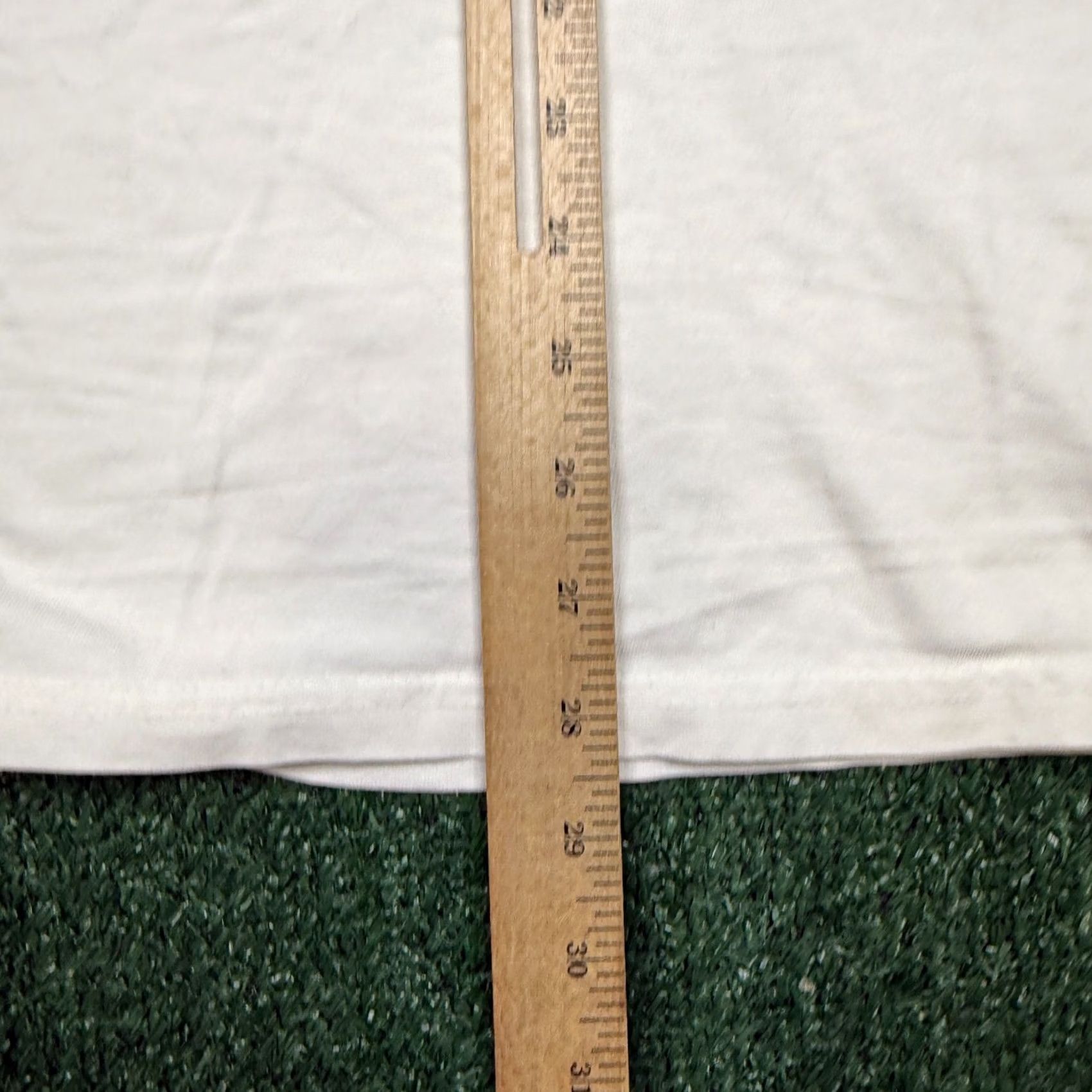 Vintage VINTAGE Glossier Birthday Logo T Shirt? Size US L / EU 52-54 / 3 - 4 Thumbnail