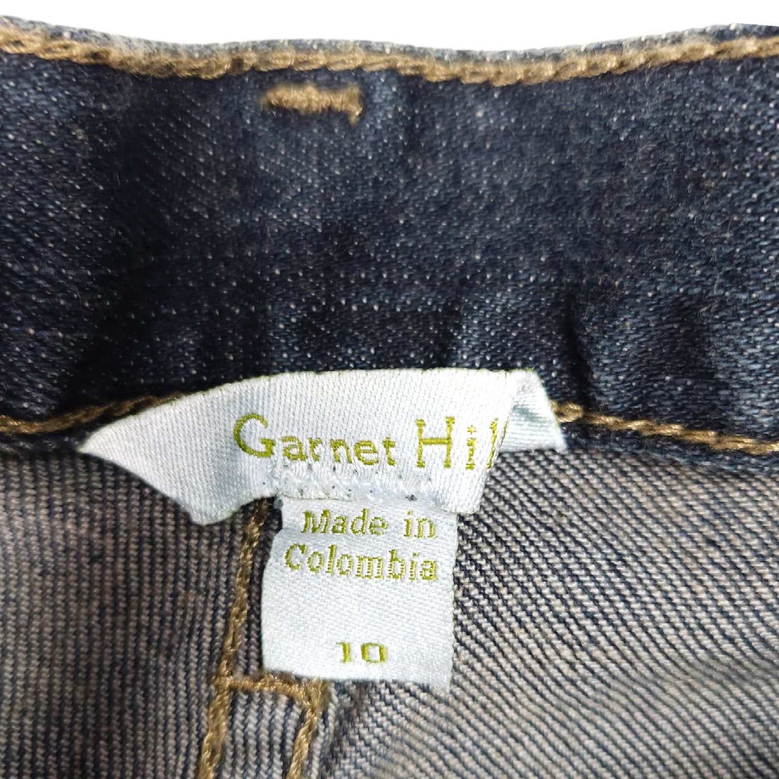 Other EUC Garnet Hill Bermuda Mid-Rise Jean Shorts Sz. 10 Cuff Size 32" / US 10 / IT 46 - 4 Thumbnail