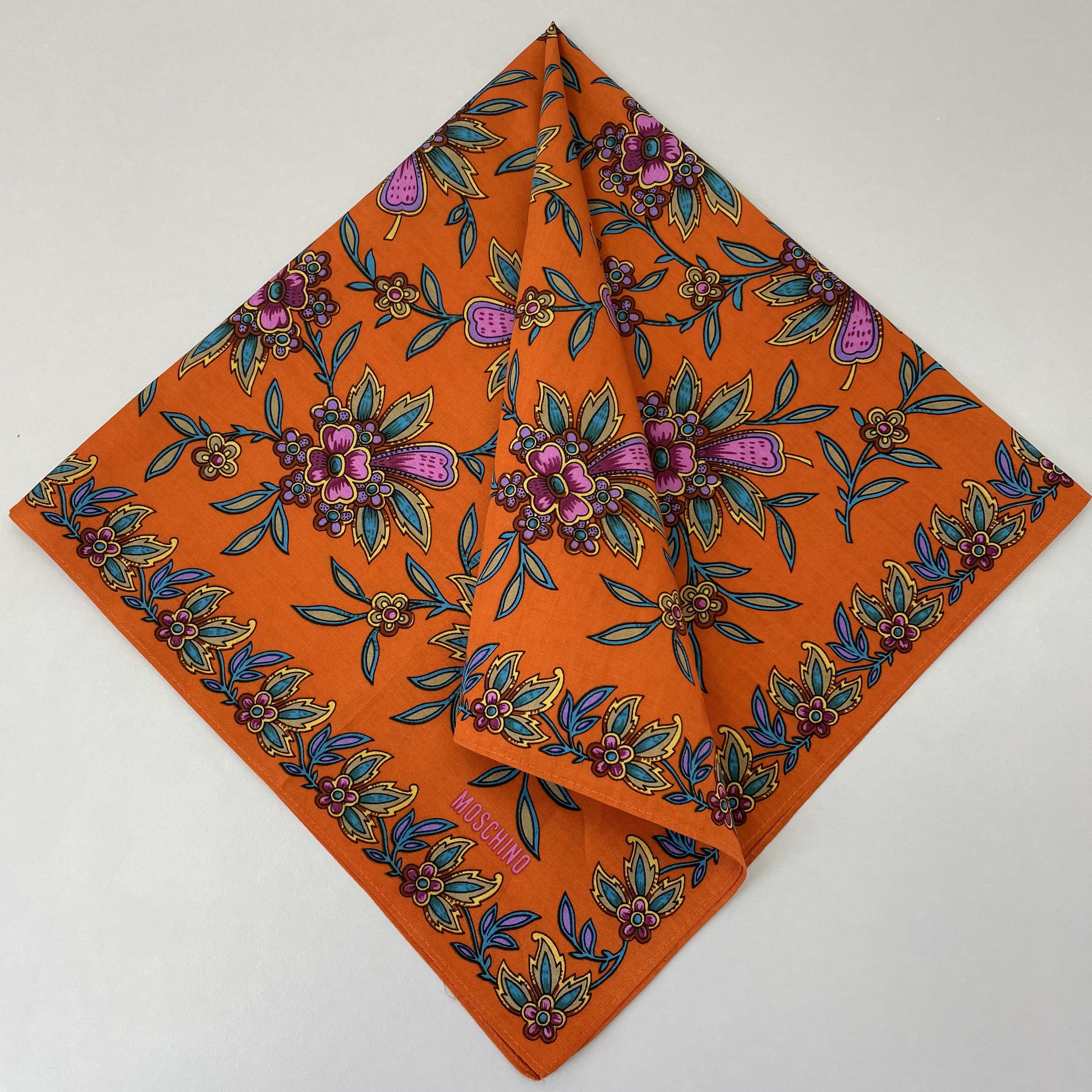 Moschino × Vintage Moschino Handkerchief / Neckerchief / Bandana - 4228 Size ONE SIZE - 1 Thumbnail