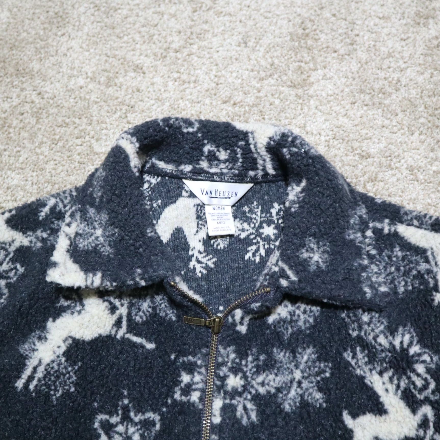 Van Heusen Van Heusen Cardigan Sweater Jacket Women Medium White Wool Three Season Pockets 90s Holiday Deer Zip Front Shirt/Jacket Womens Size M / US 6-8 / IT 42-44 - 3 Thumbnail